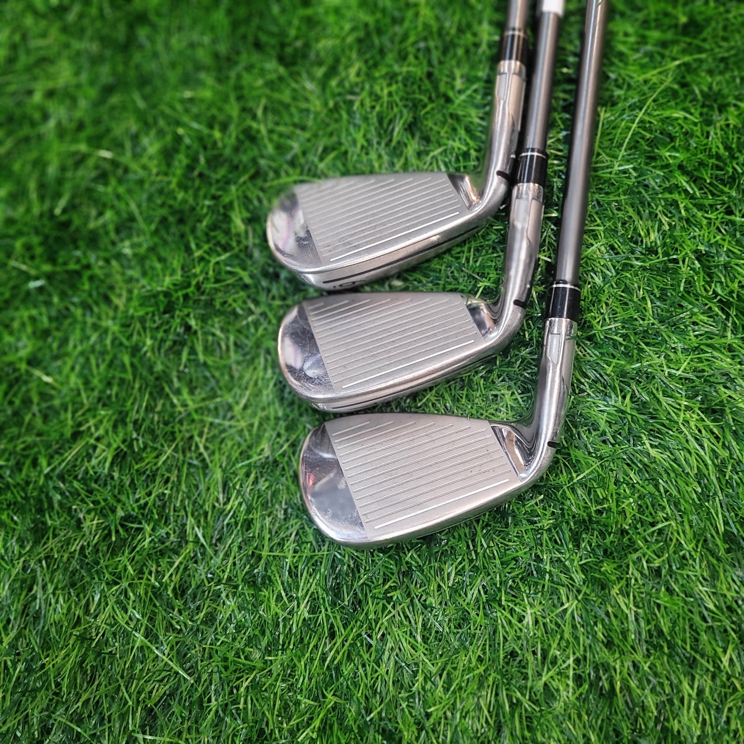 TaylorMade Iron Set / SIM Max / 5pcs / R