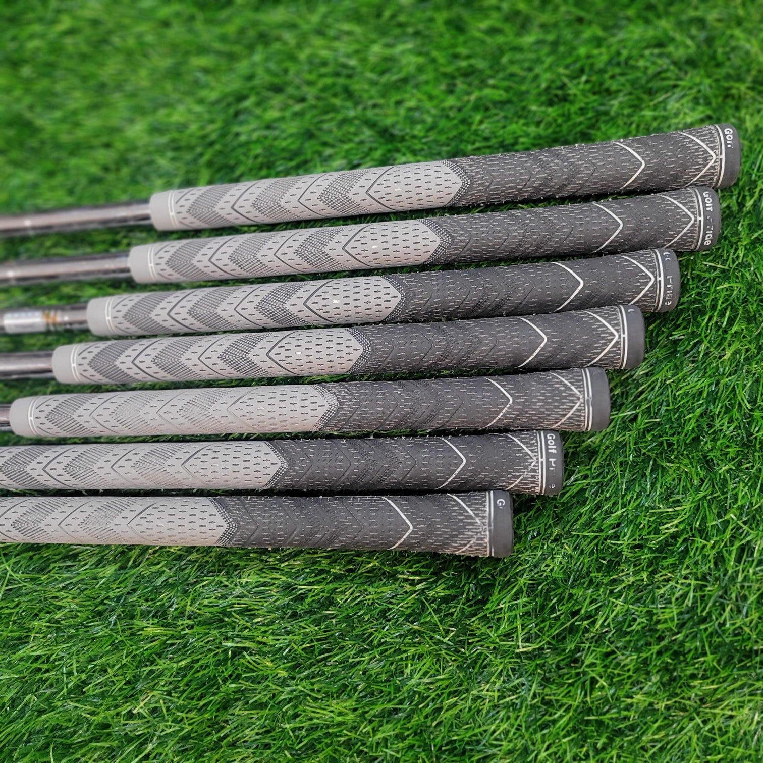 Titleist Iron Set / 712 AP1 / S