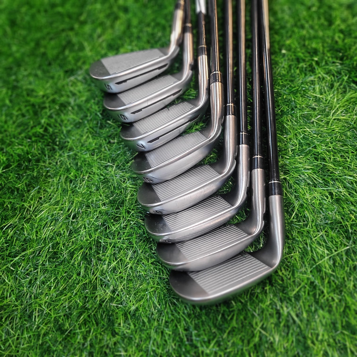TaylorMade Iron Set / Speedblade / 8pcs / R