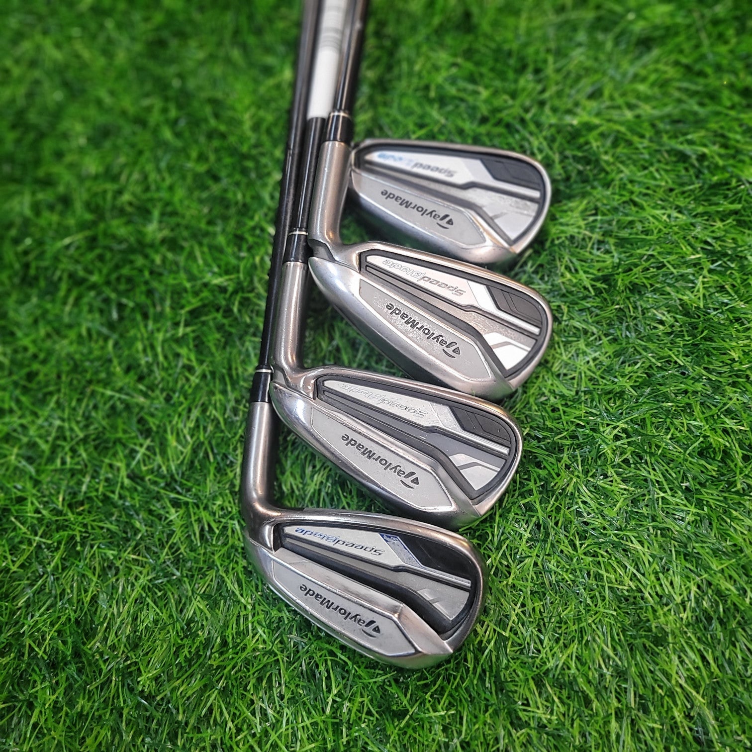 TaylorMade Iron Set / Speedblade / 8pcs / R