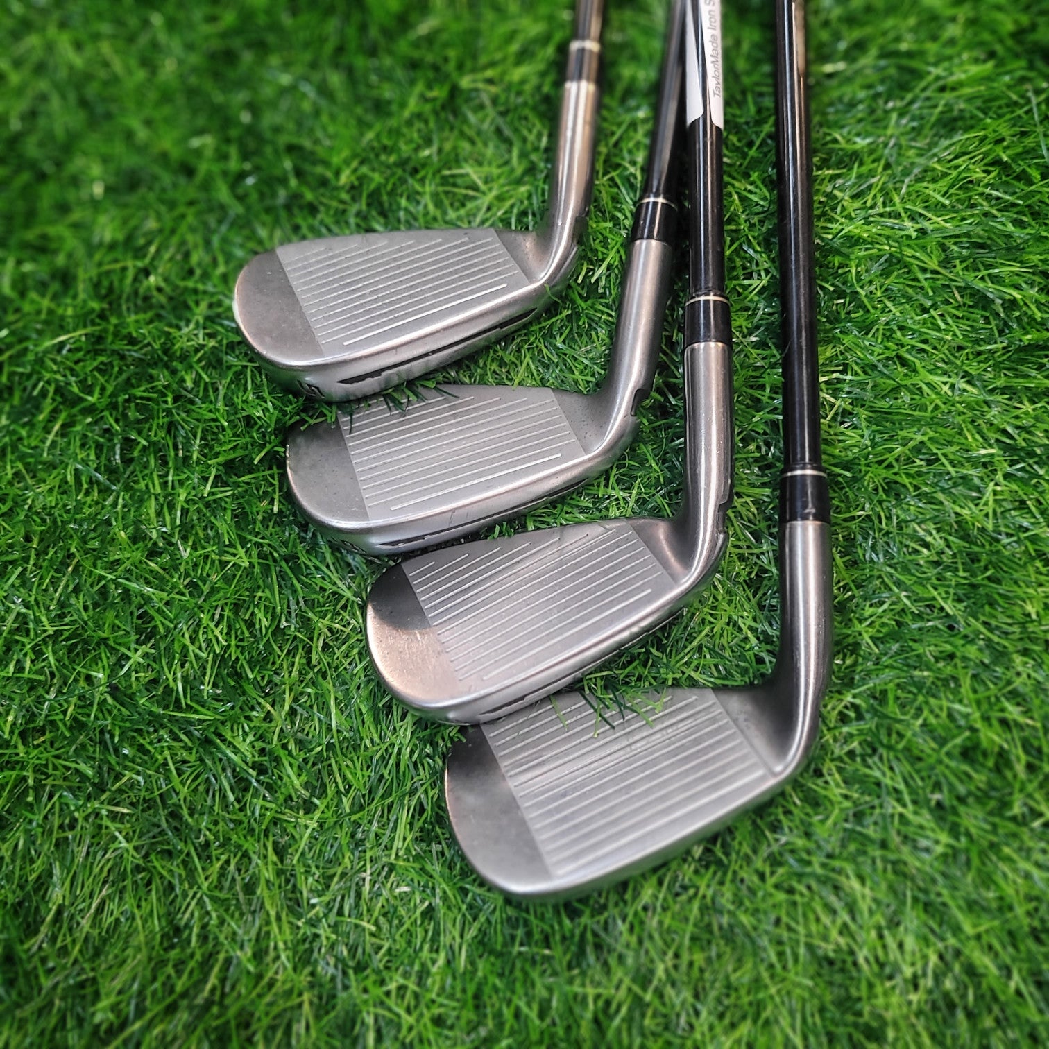 TaylorMade Iron Set / Speedblade / 8pcs / R