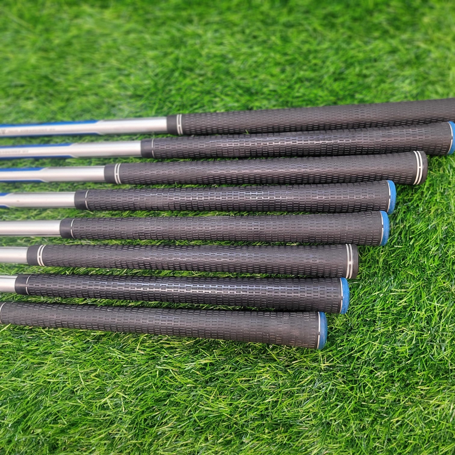 TaylorMade Iron Set / Speedblade / 8pcs / R