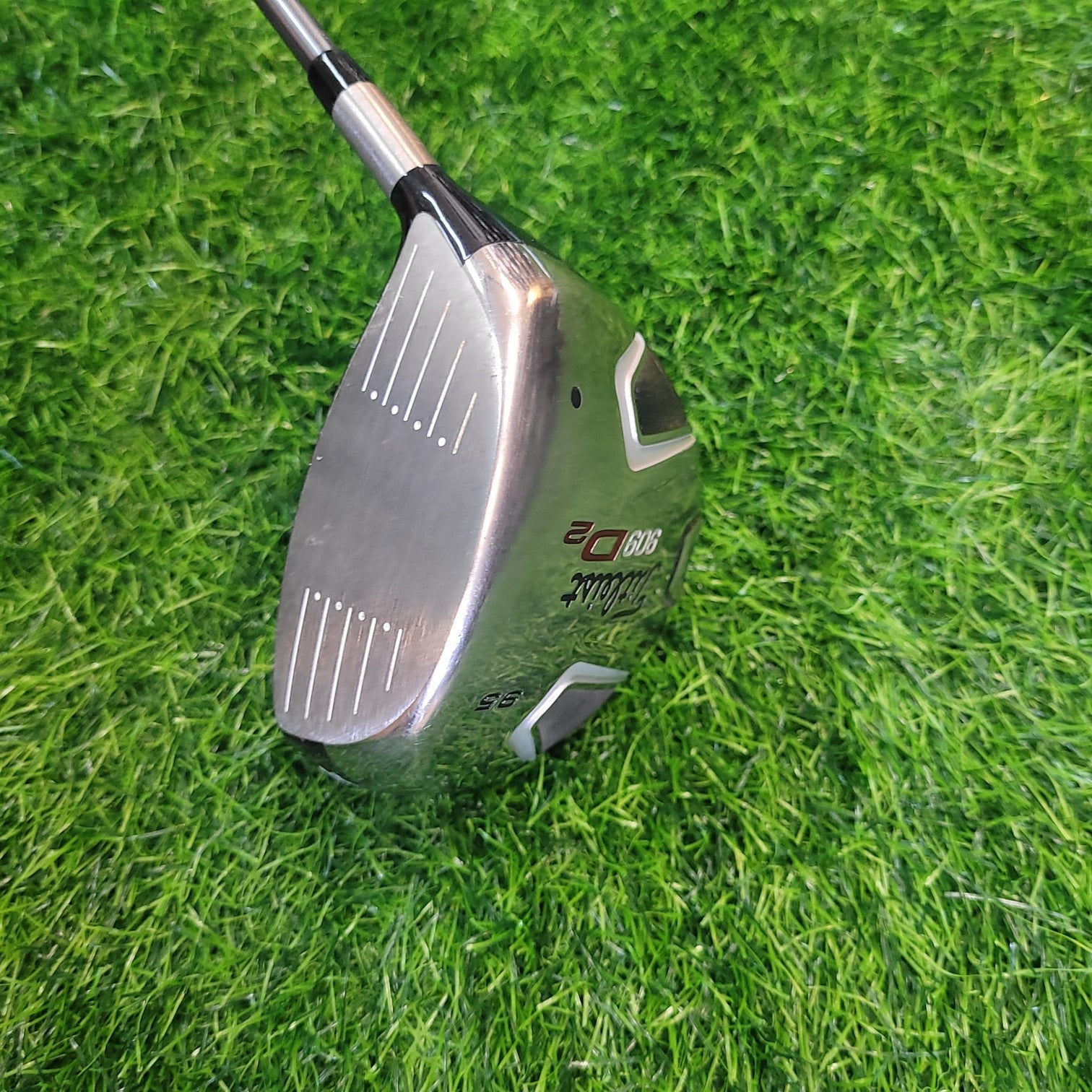 Titleist Driver / 909 D2 / 9.5 / R