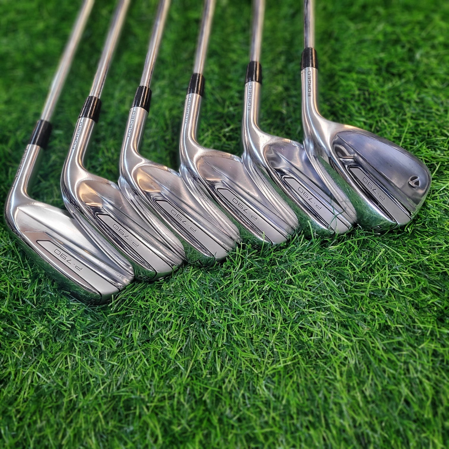 TaylorMade Iron Set / P790 (2019) / 6pcs / S