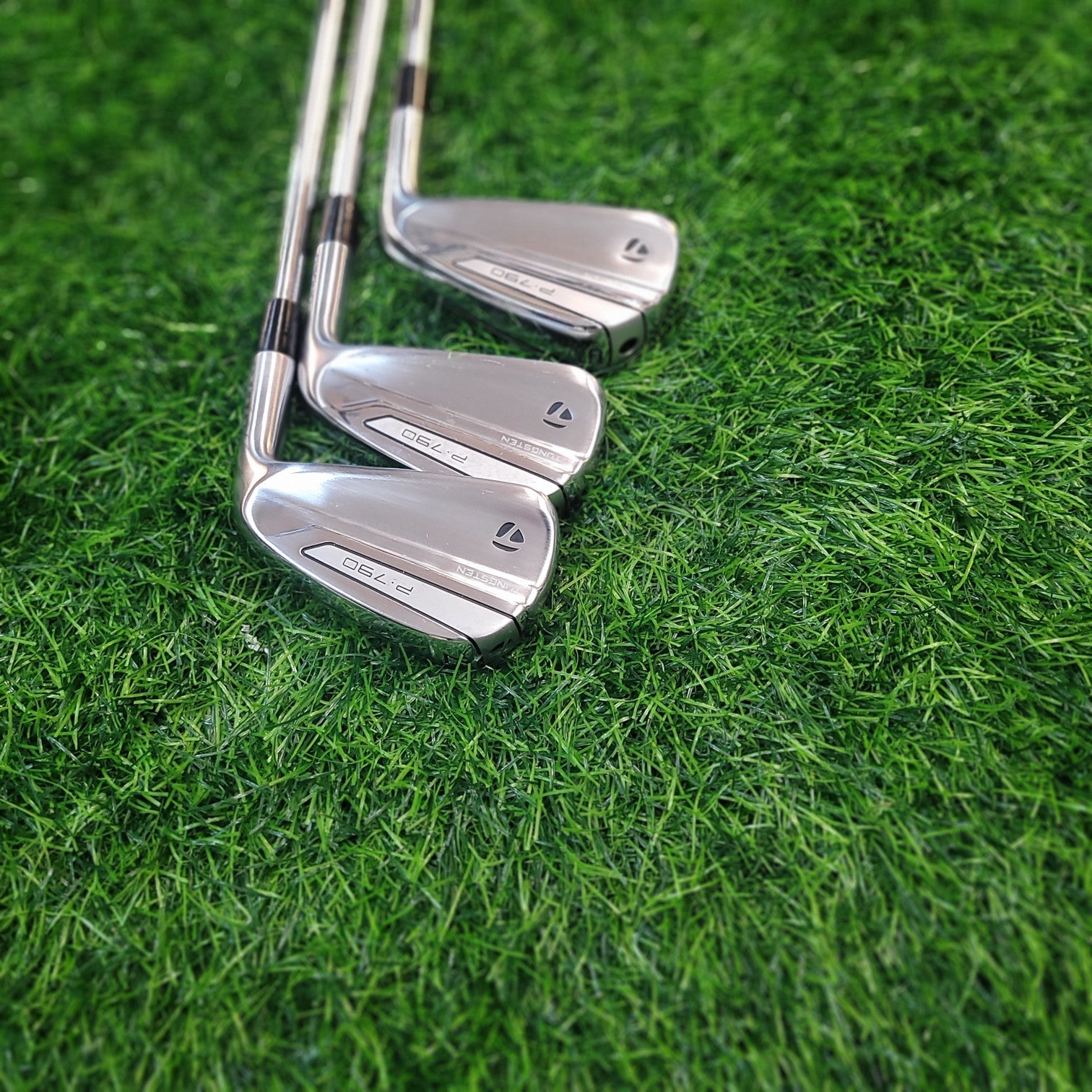 TaylorMade Iron Set / P790 (2019) / 6pcs / S
