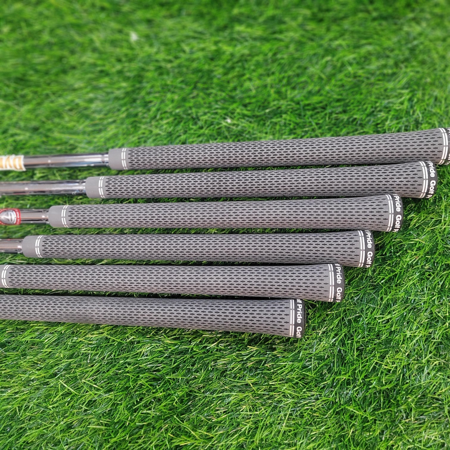 TaylorMade Iron Set / P790 (2019) / 6pcs / S