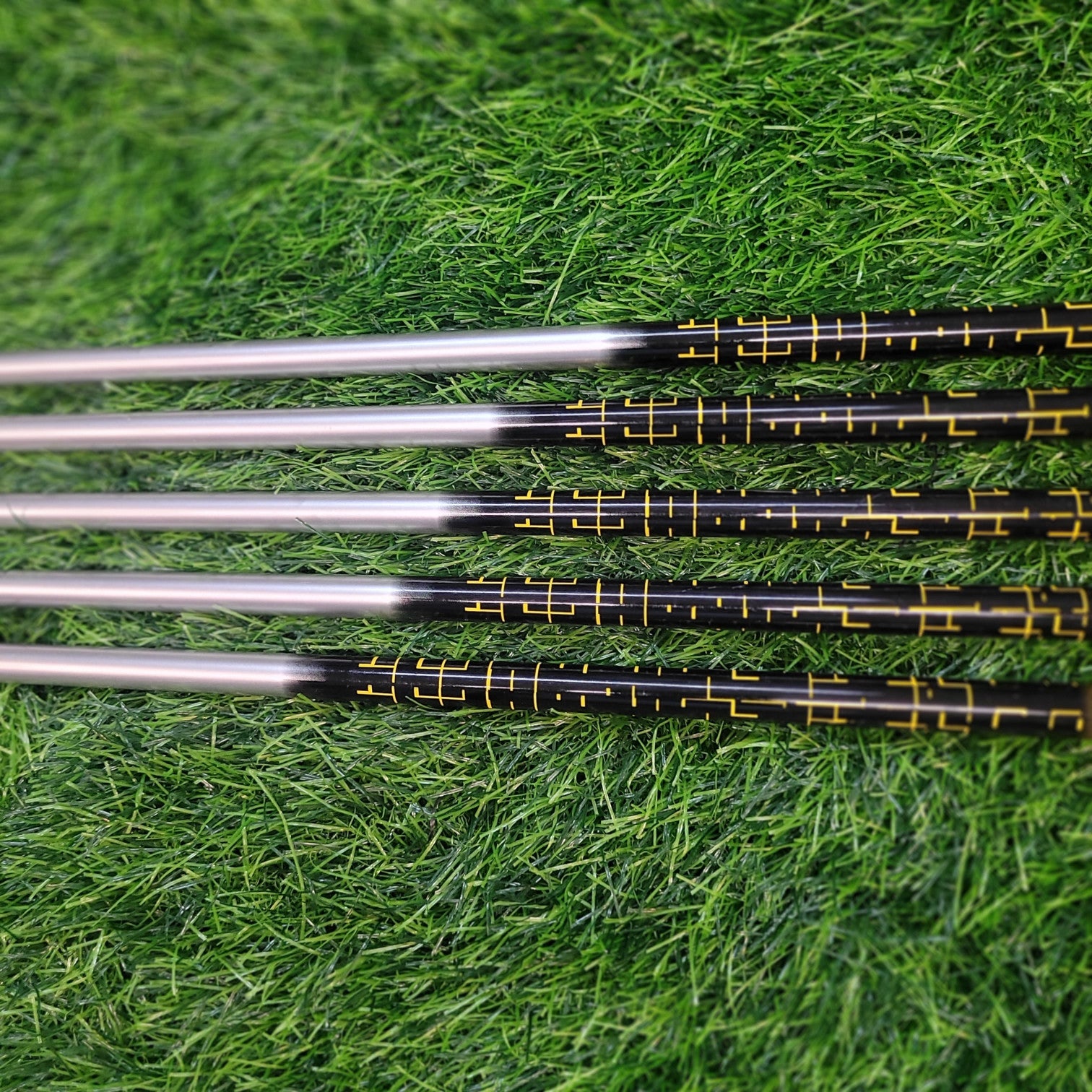 Honma Iron Set / Be ZEAL 525 / 5pcs / R