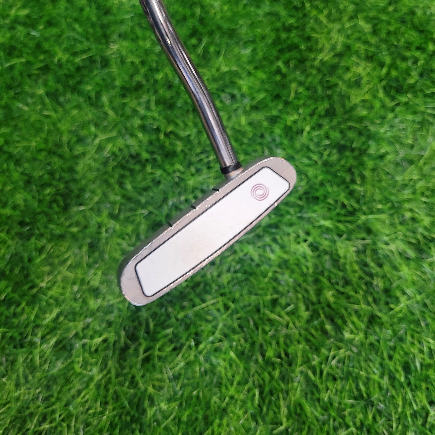Odyssey Putter / White Hot Pro Rossie / 34"