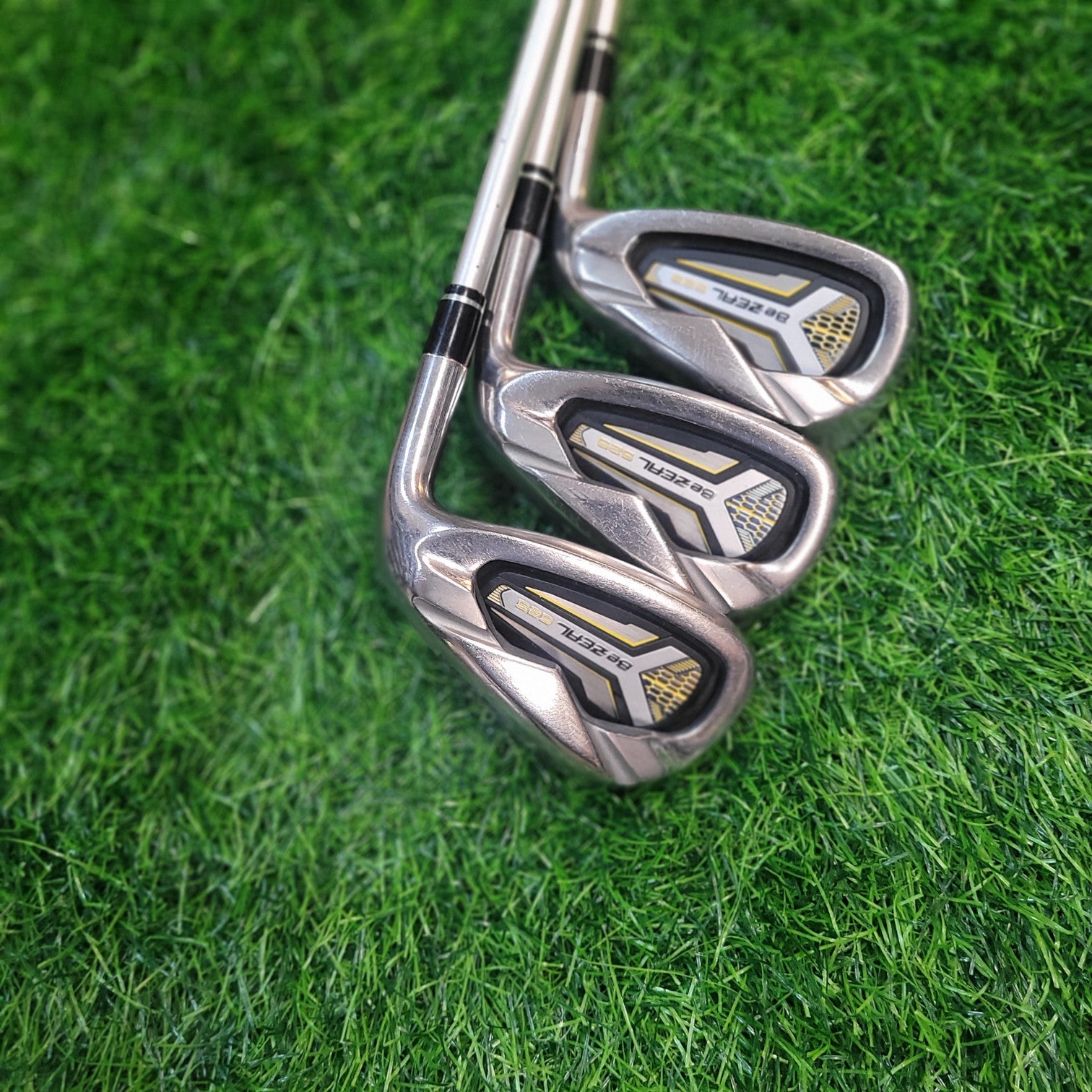 Honma Iron Set / Be ZEAL 525 / 6pcs / R