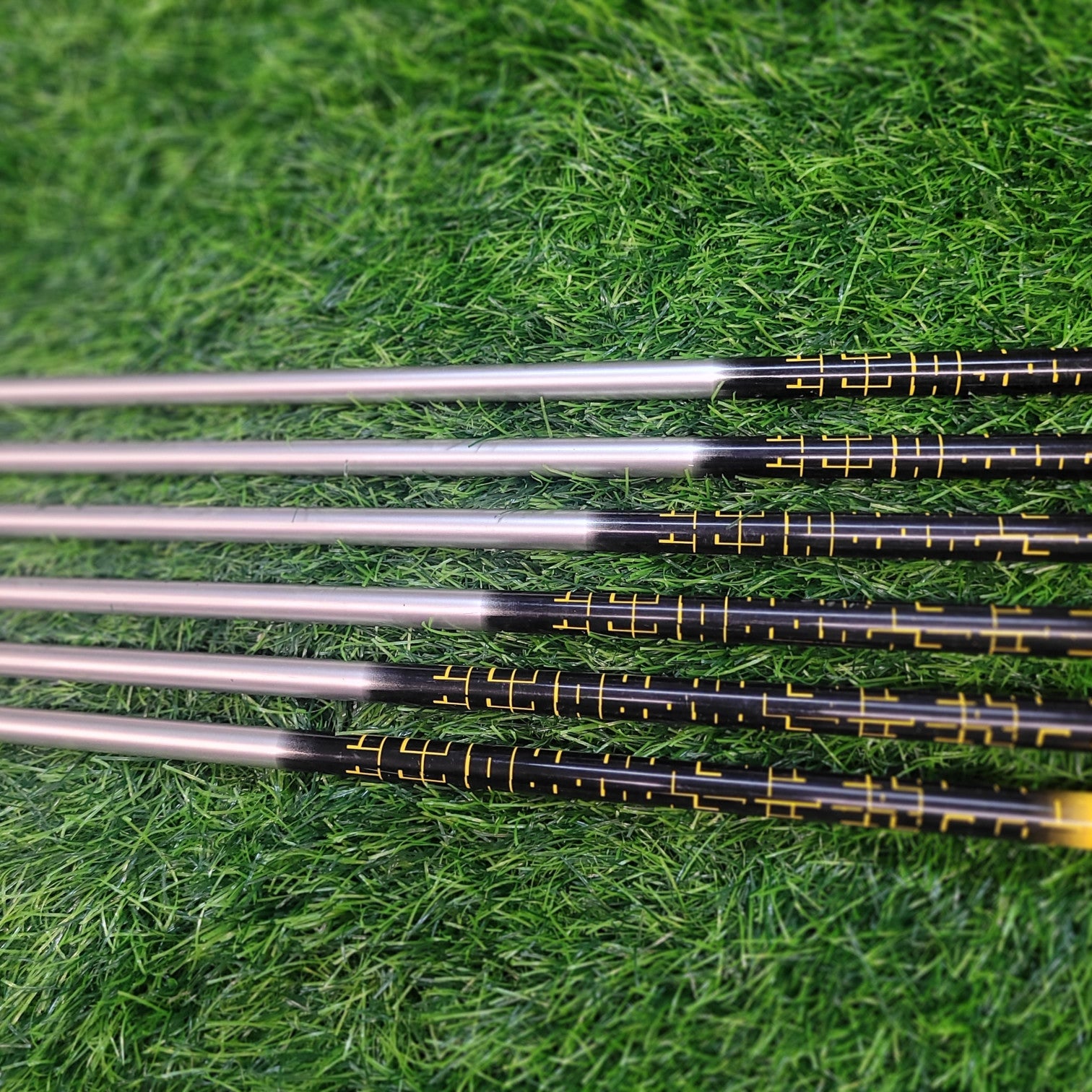 Honma Iron Set / Be ZEAL 525 / 6pcs / R