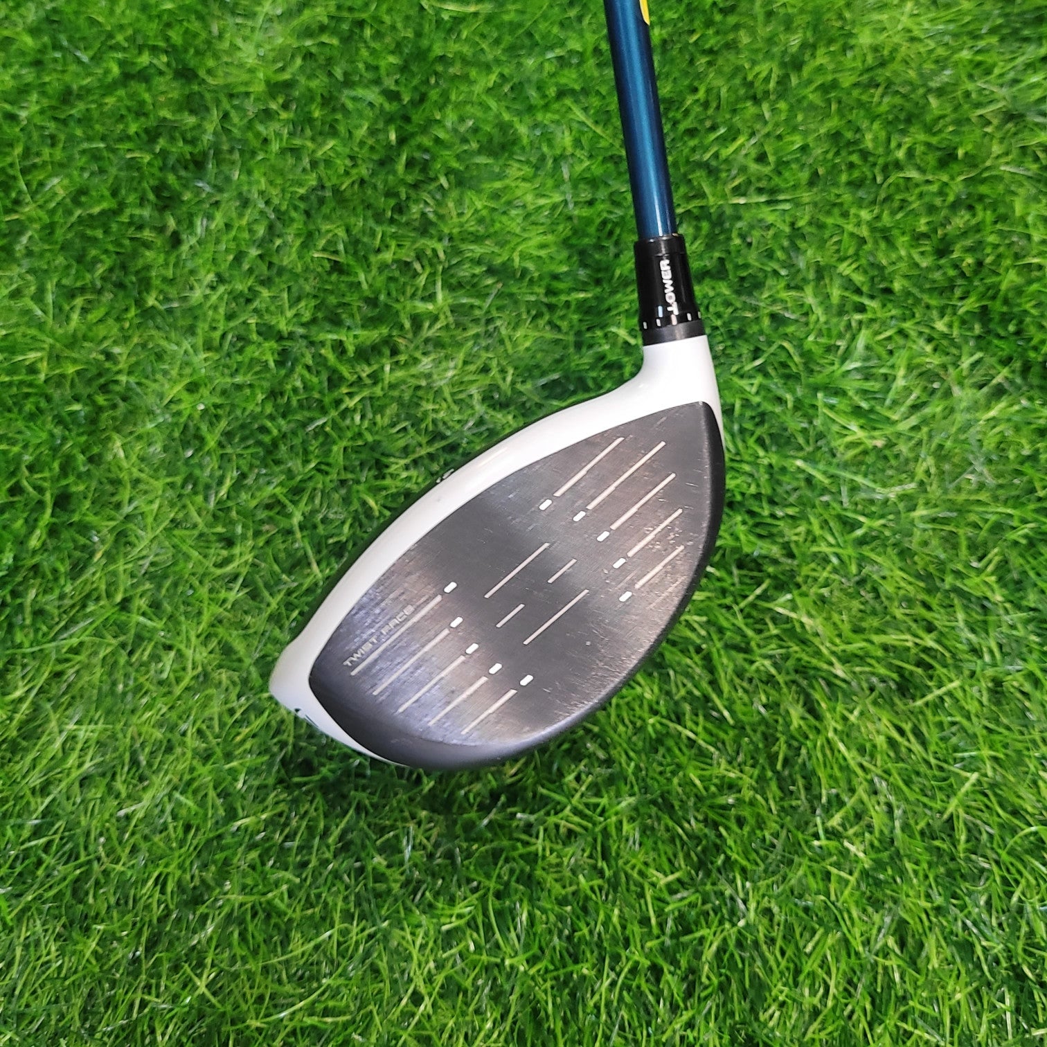 TaylorMade Driver / SIM2 Max / 10.5 / R