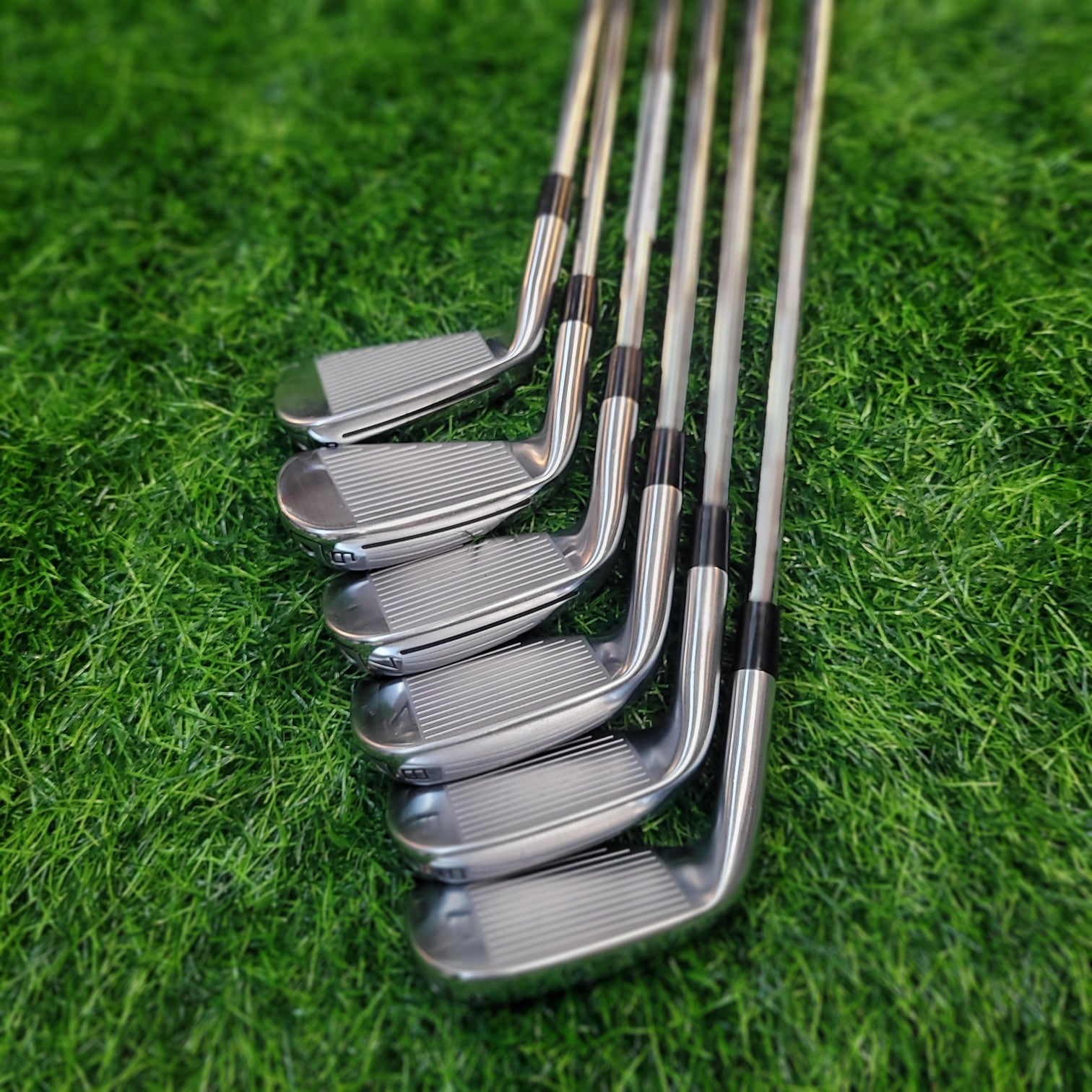 TaylorMade Iron Set / P790 (2019) / 6pcs / S