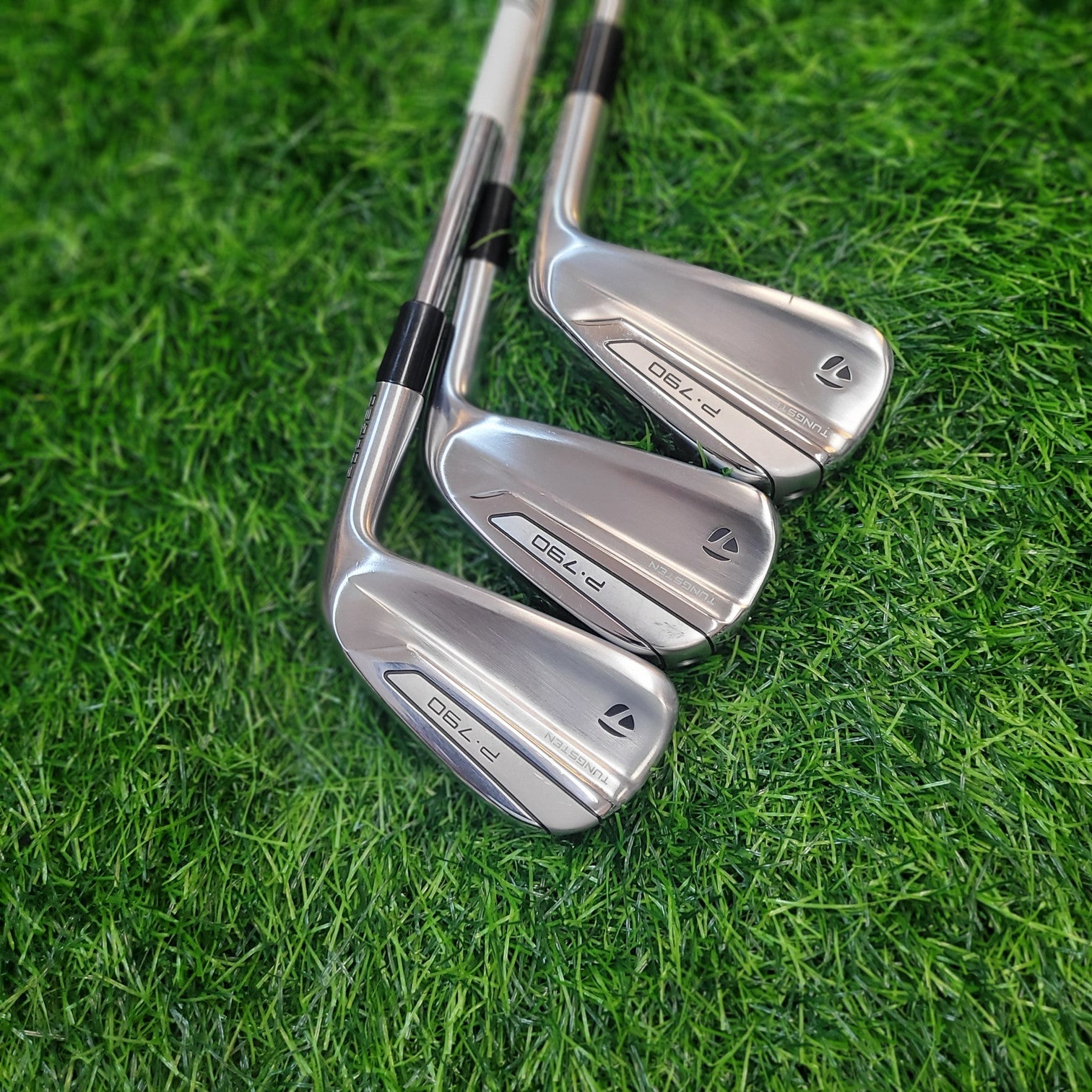TaylorMade Iron Set / P790 (2019) / 6pcs / S