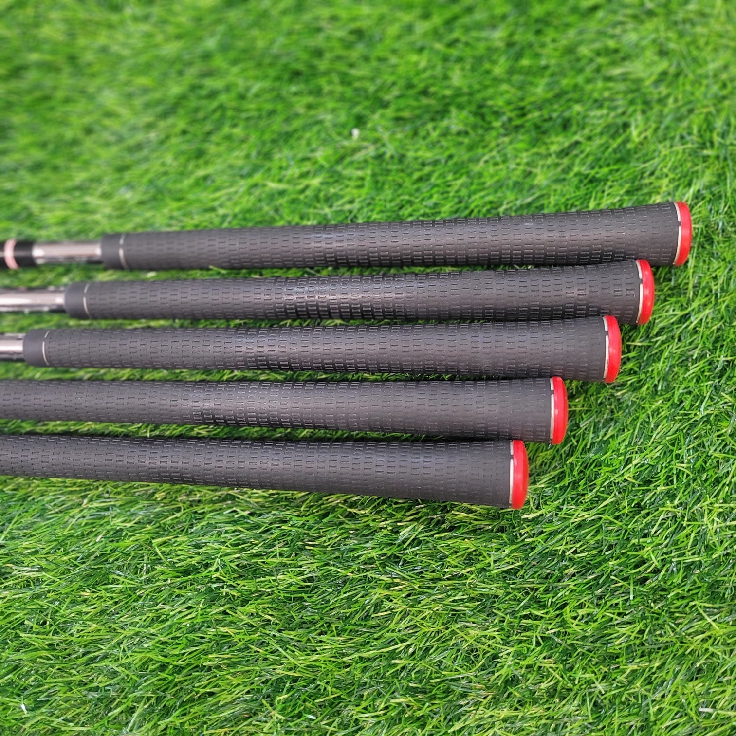 TaylorMade Iron Set / R9 MAX / 5pcs / Lefty / R