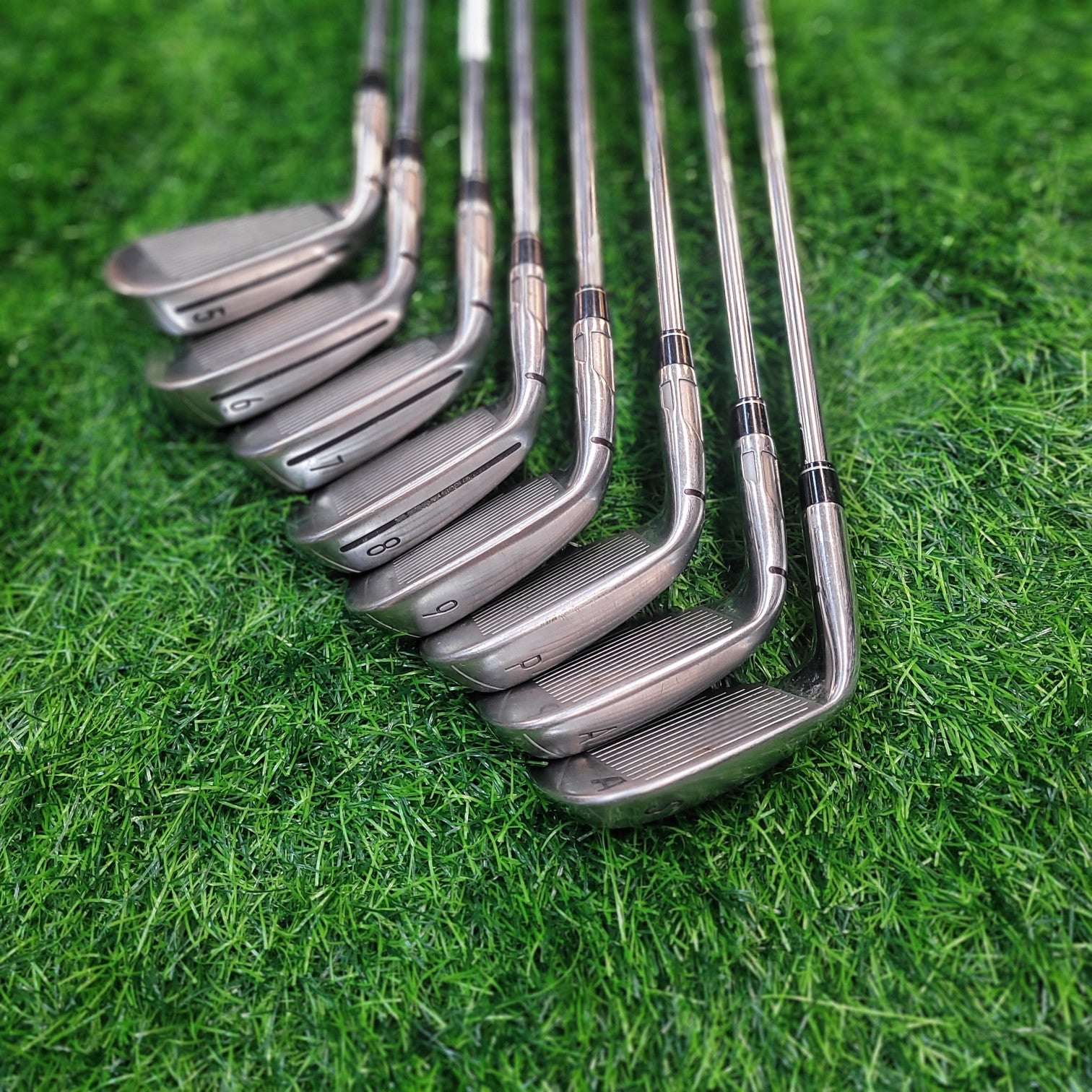 TaylorMade Iron Set / SIM MAX / 8pcs / R
