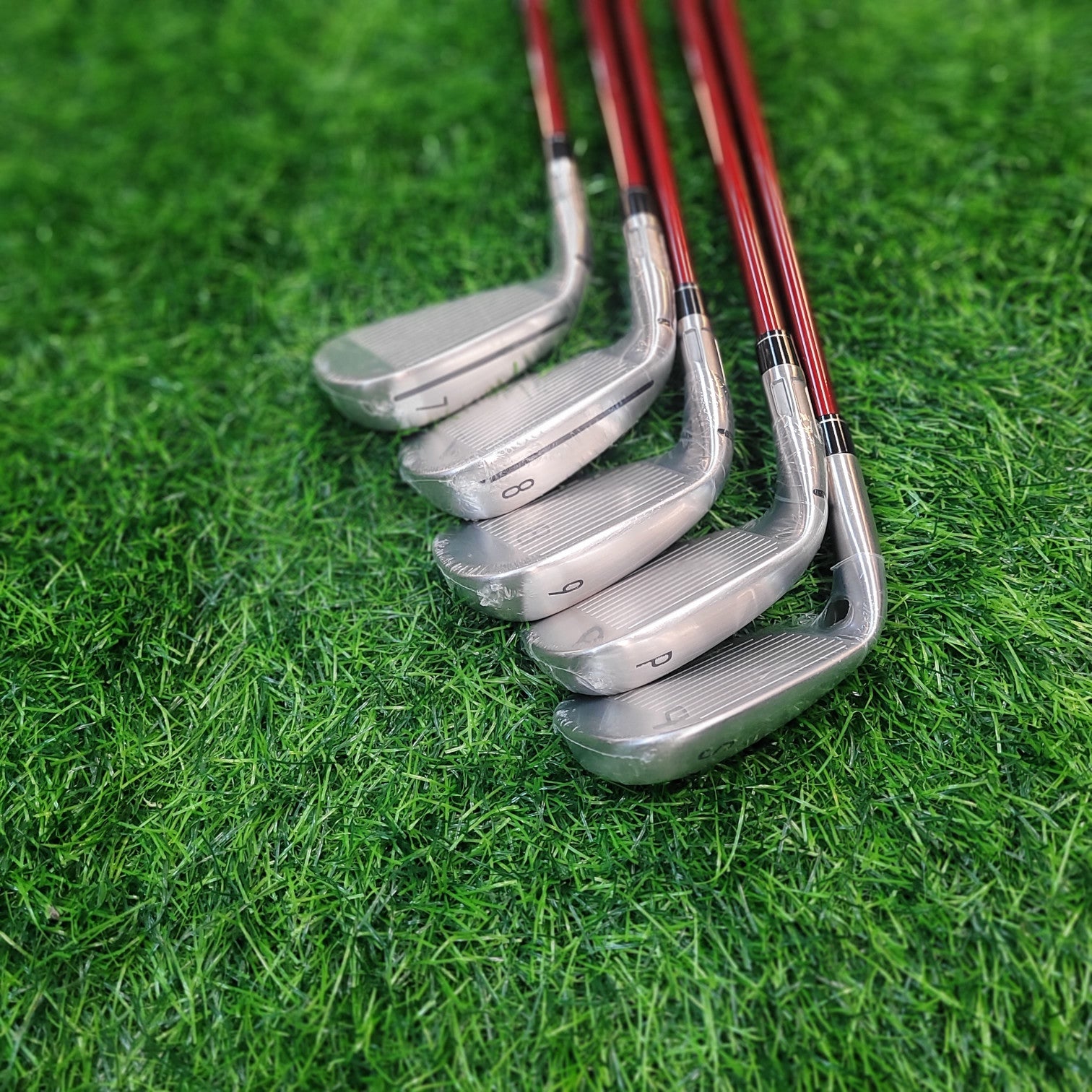 TaylorMade Iron Set / Stealth / 5pcs / Women / L (New)