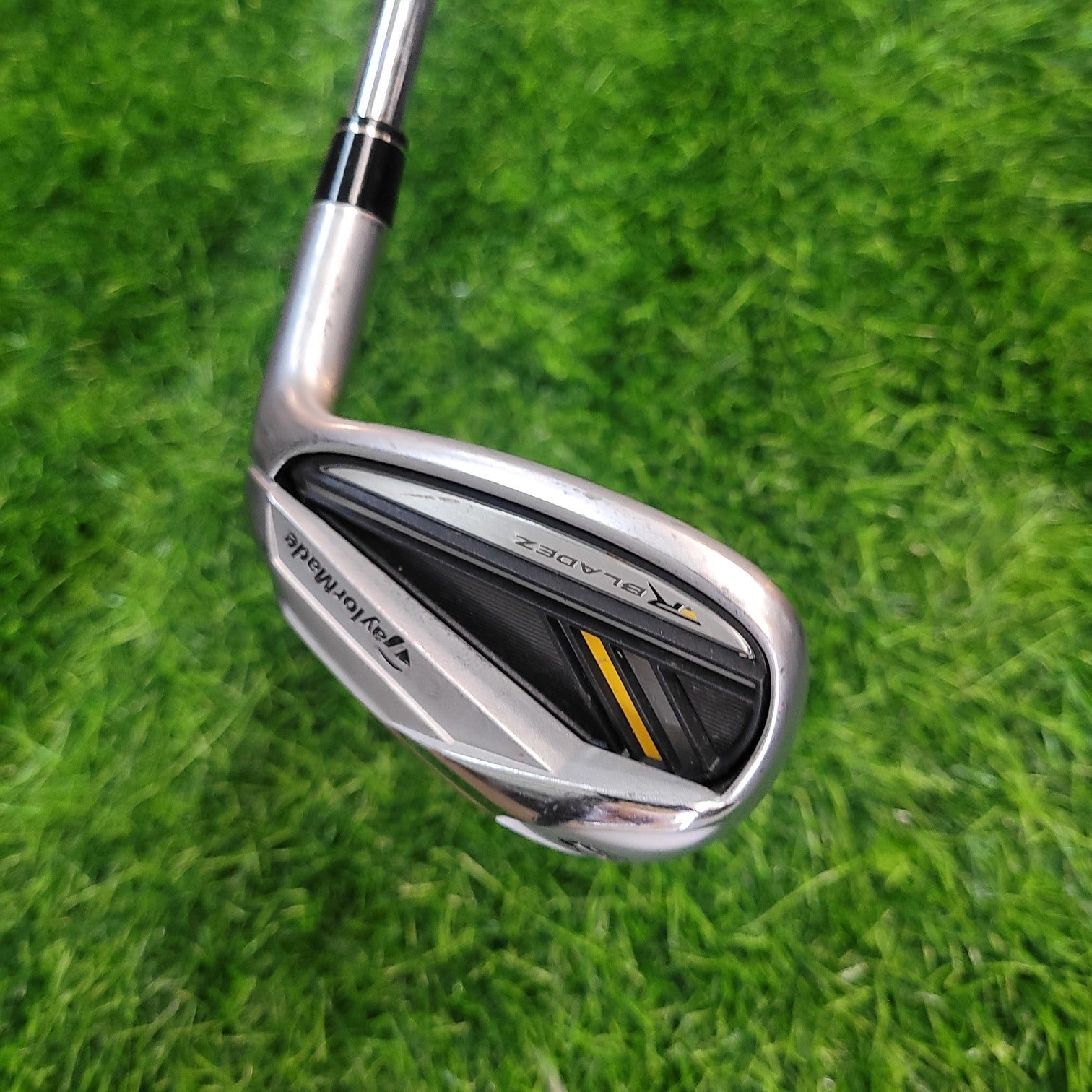 TaylorMade Etc / #9 Single Iron / R