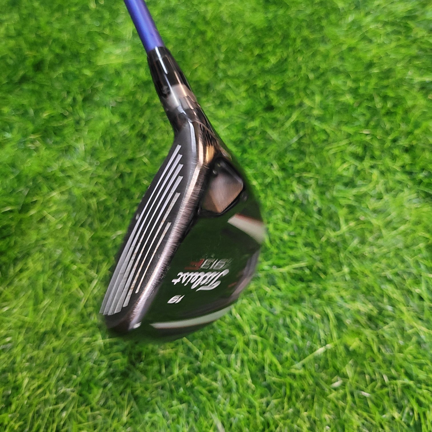 Titleist Wood / 913 F / 5W / 19.0 / S