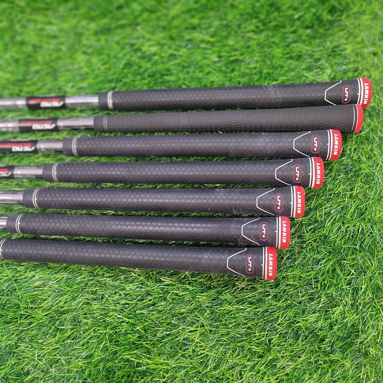 TaylorMade Iron Set / Aero BURNER / 7pcs / S