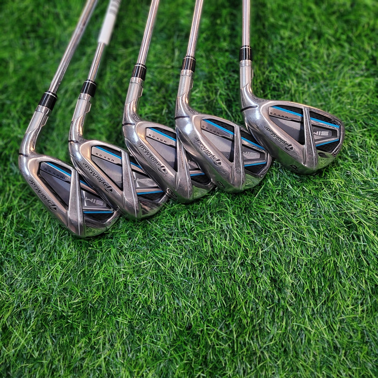 TaylorMade Iron Set / SIM MAX OS  / 5pcs / R