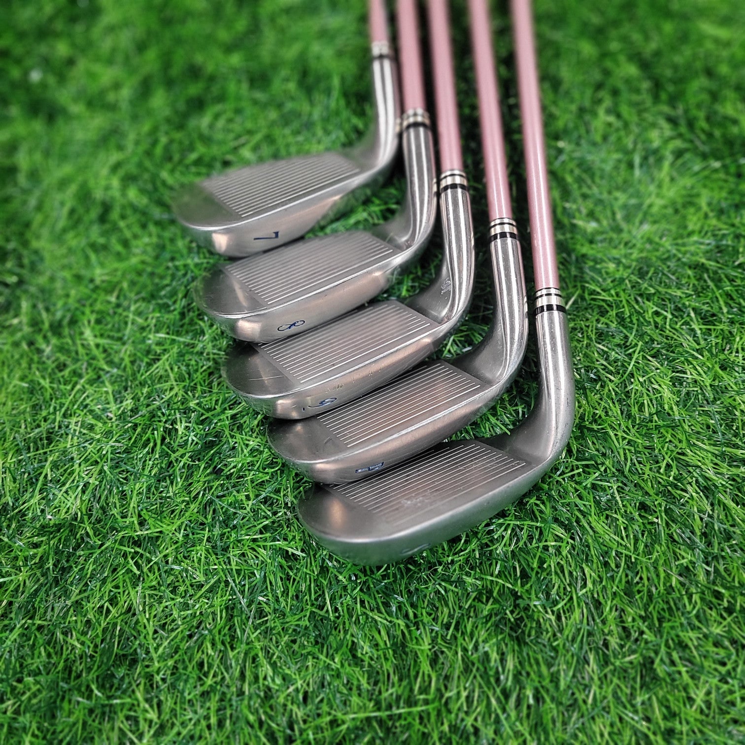XXIO Iron Set / XXIO 8 Bordeaux / 5pcs / Women