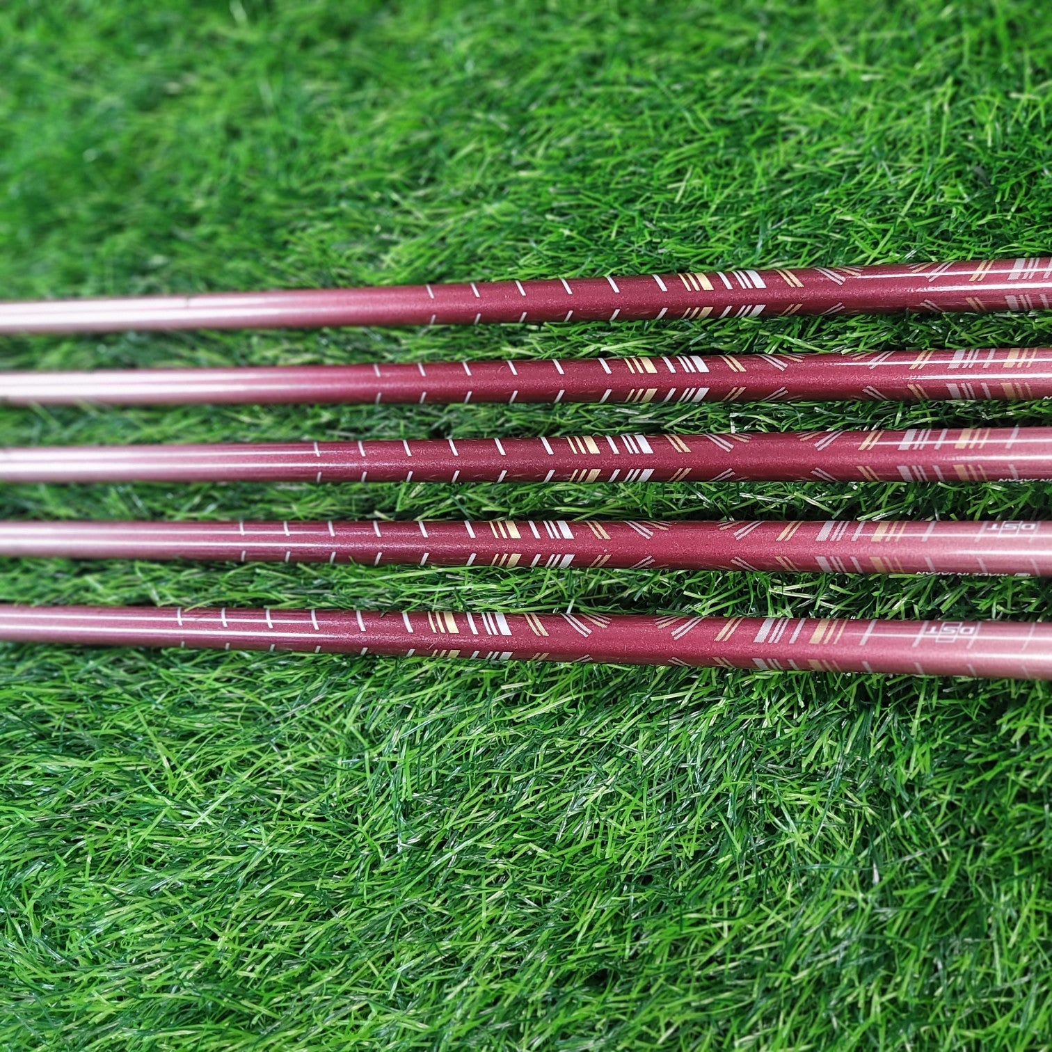 XXIO Iron Set / XXIO 8 Bordeaux / 5pcs / Women