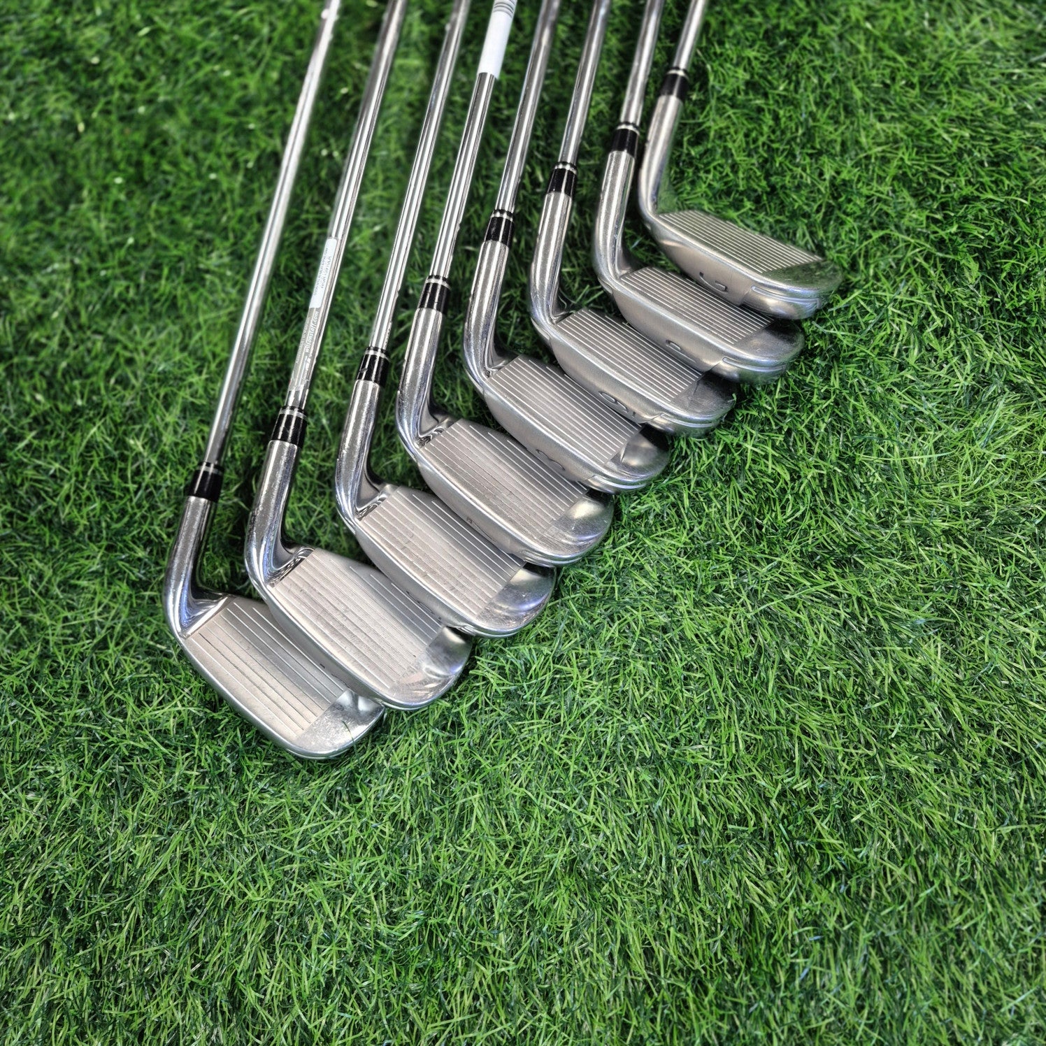 Wilson Iron Set / D200 / 8pcs / Lefty / R