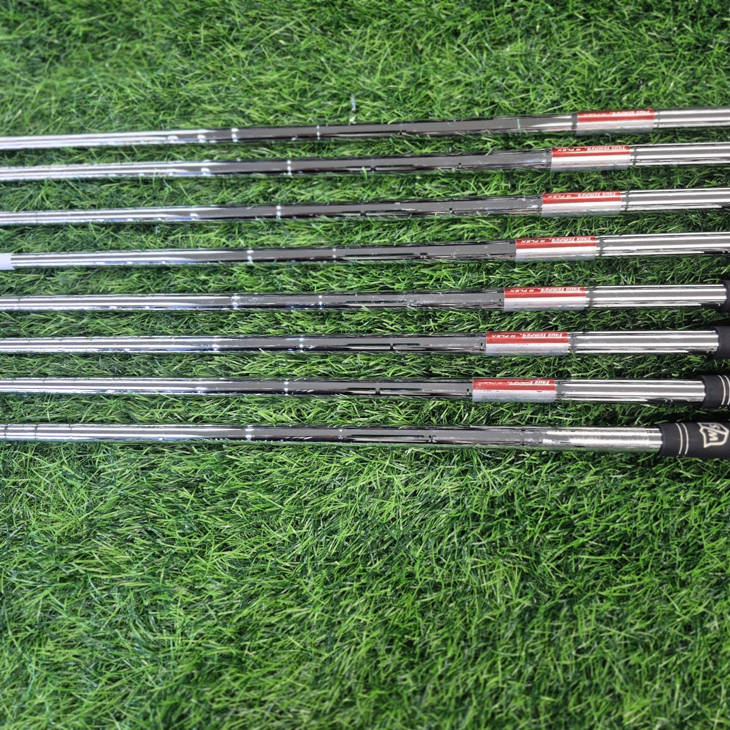 Wilson Iron Set / D200 / 8pcs / Lefty / R