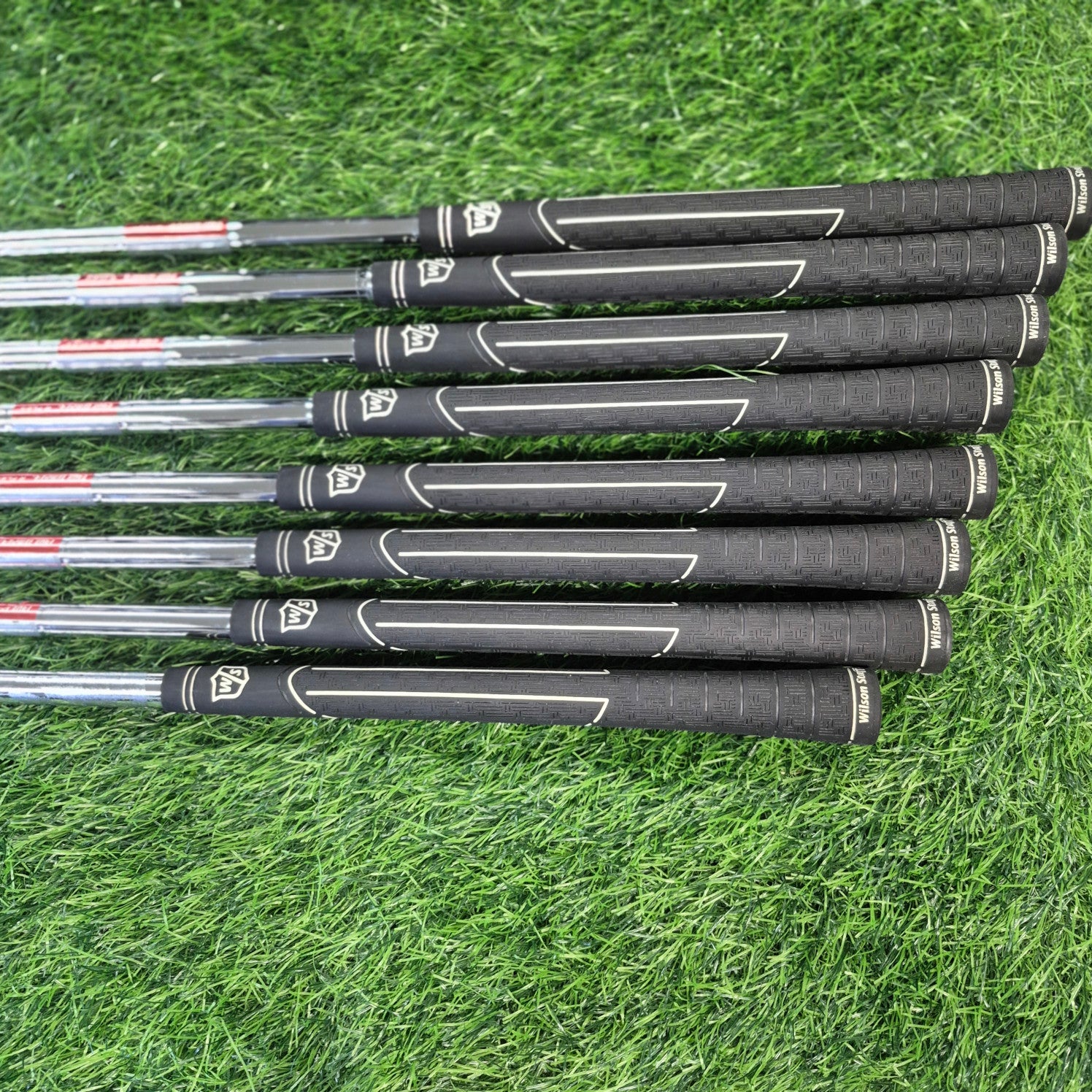 Wilson Iron Set / D200 / 8pcs / Lefty / R