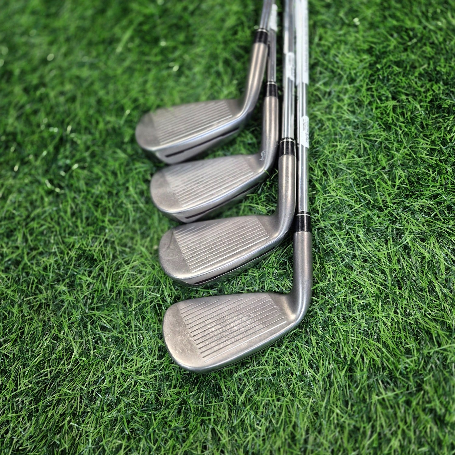 TaylorMade Iron Set / Aero BURNER / 8pcs / R