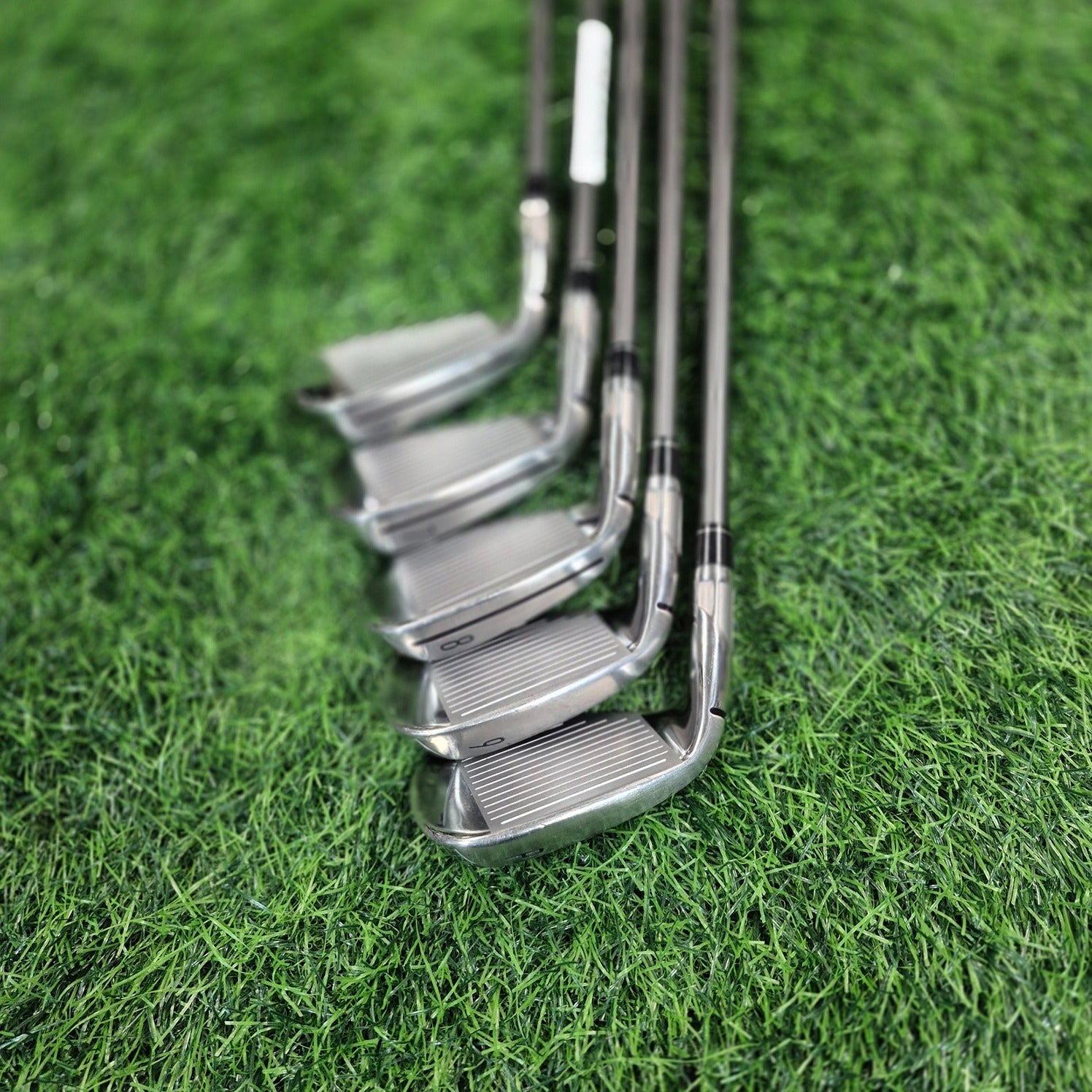 TaylorMade Iron Set / SIM Max / 5pcs / R