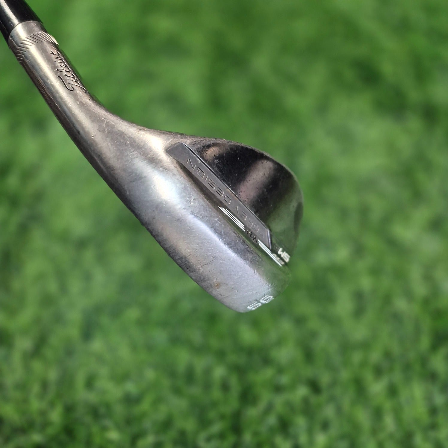 Titleist Wedge / VOKEY SM8 Chrome / 56.0-10°S