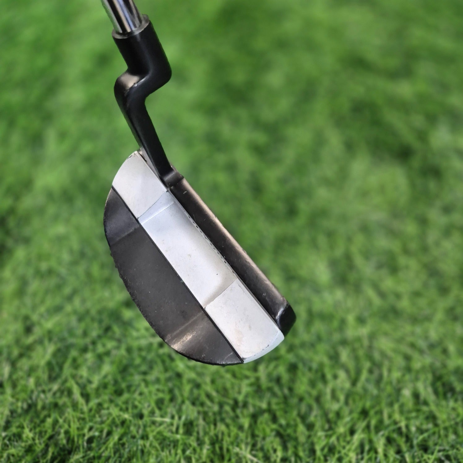 Odyssey Putter / VERSA 330 M / 34"