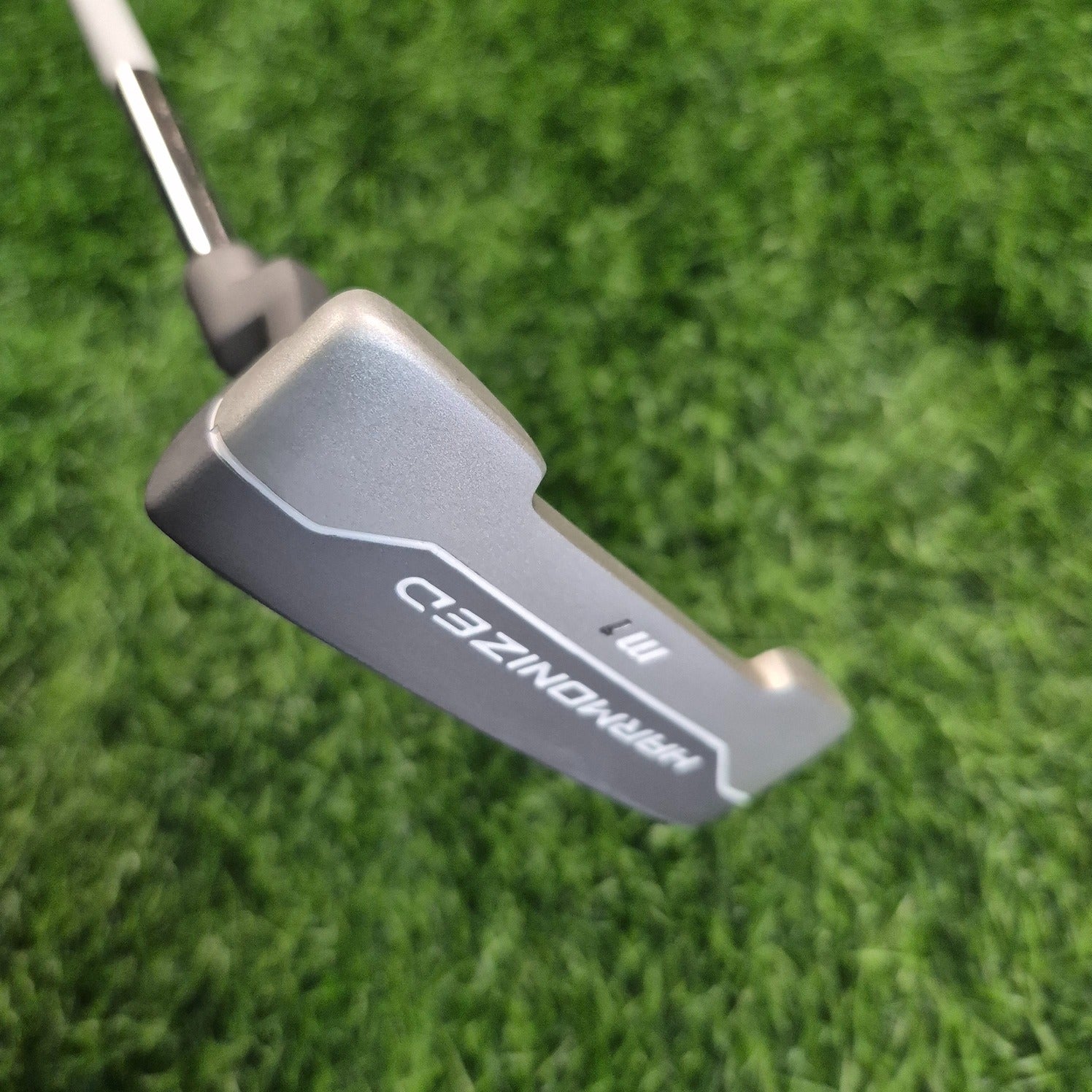 Wilson Putter / Harmonized M1  / 34 " / Women (Brand new)