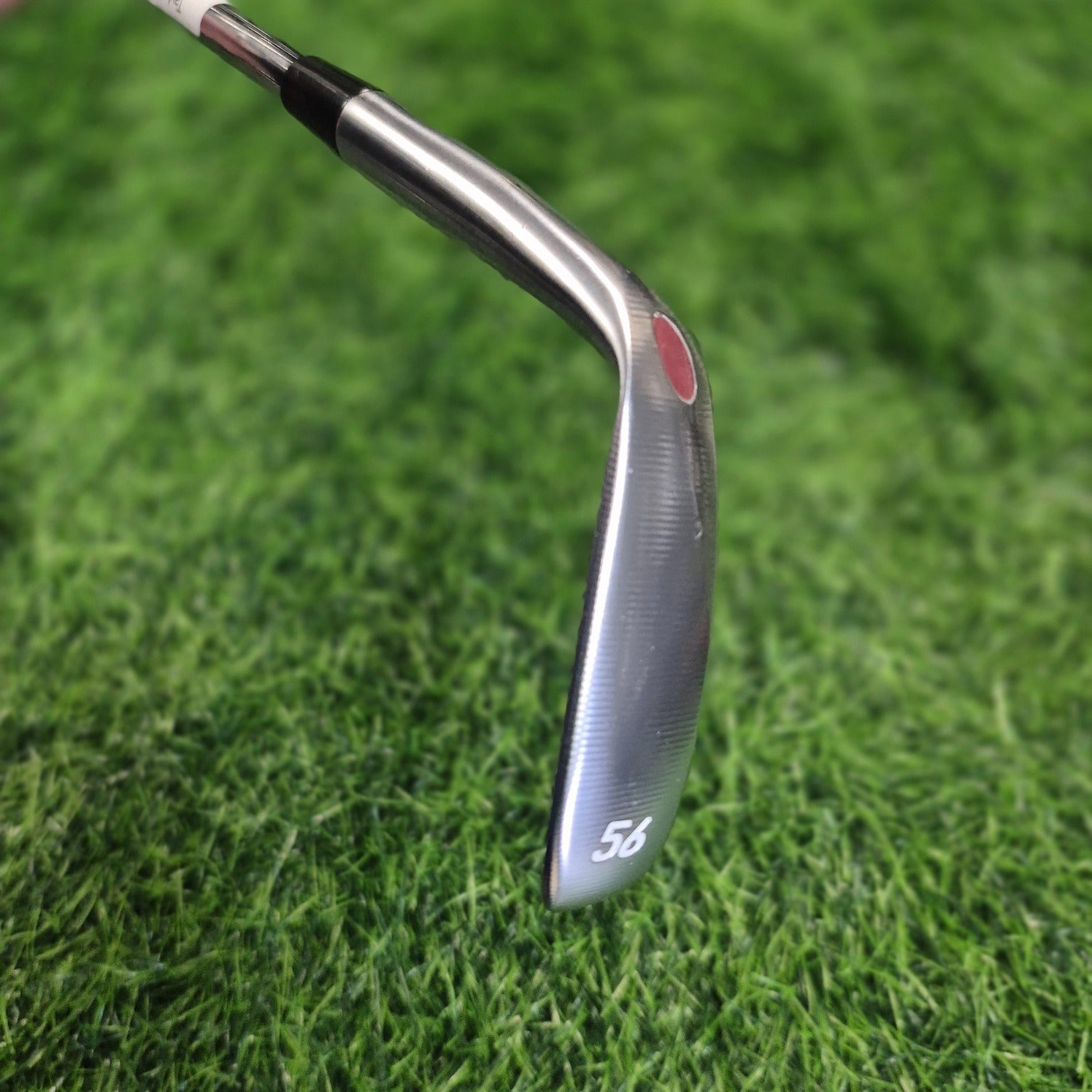 TaylorMade Wedge / Milled Grind / 56.0