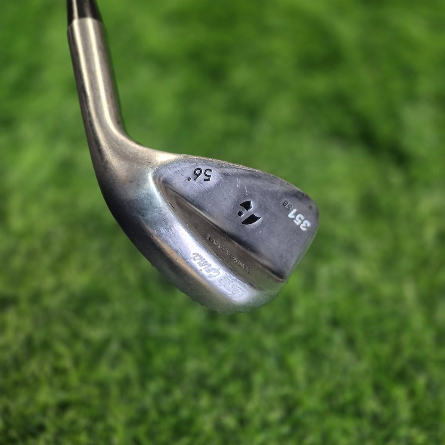 TaylorMade Wedge / 351 SB / 56.0