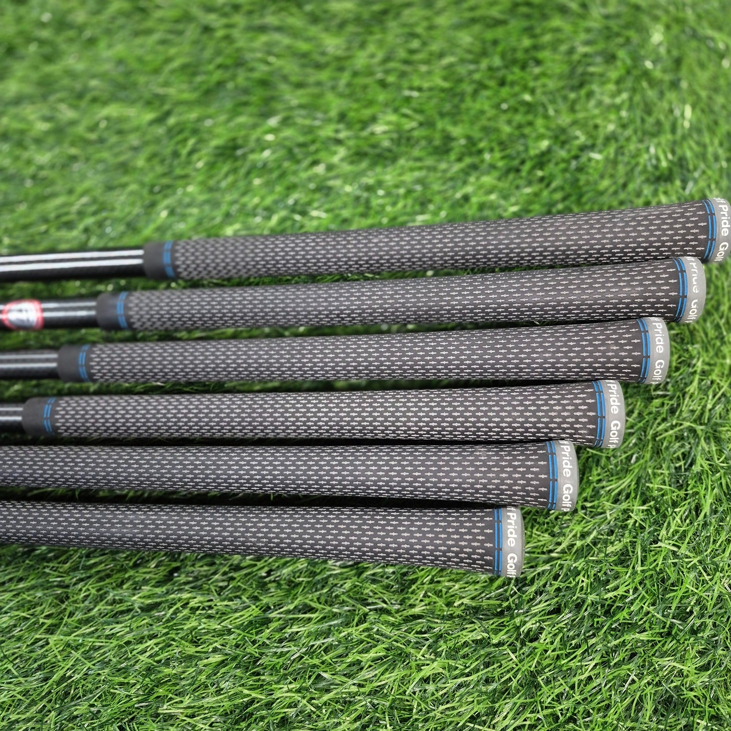 TaylorMade Iron Set / SIM Max OS / 6pcs / R