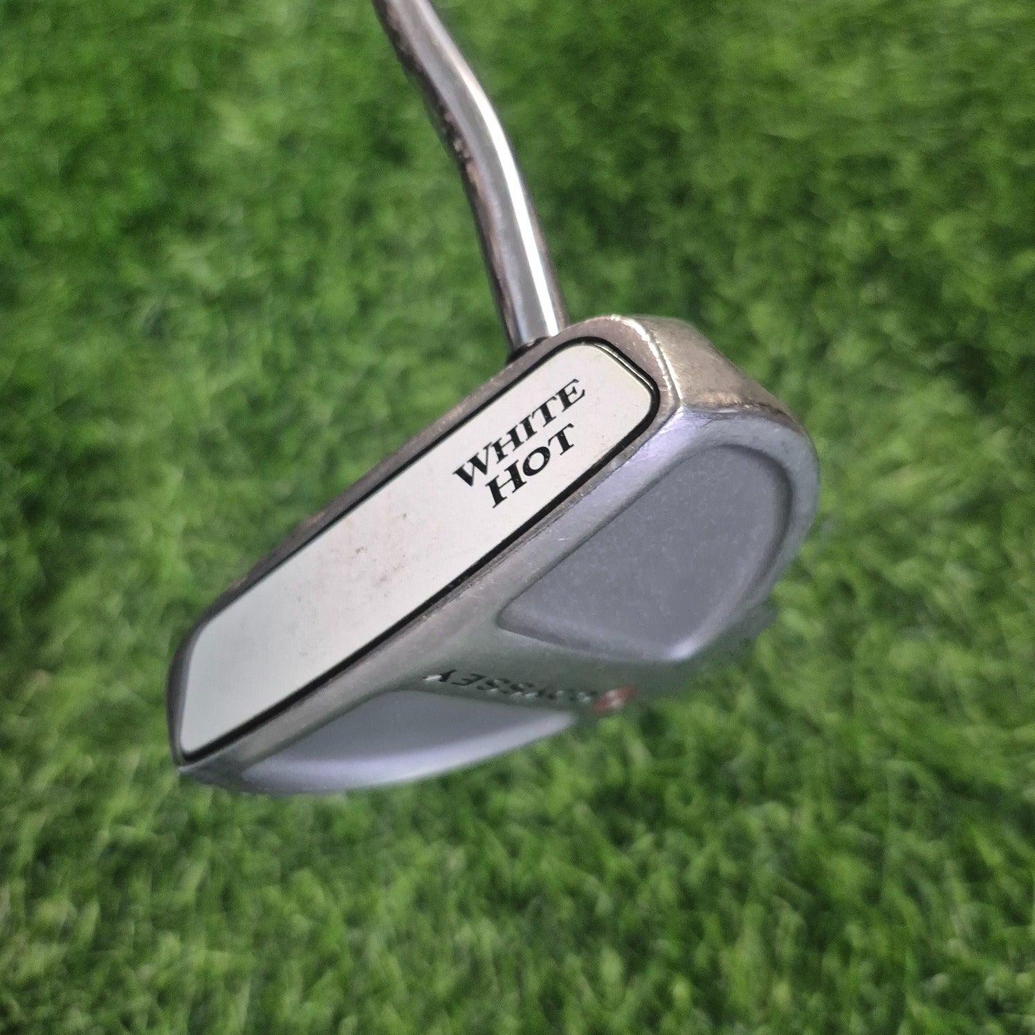 Odyssey Putter / White Hot 2-ball / 35"