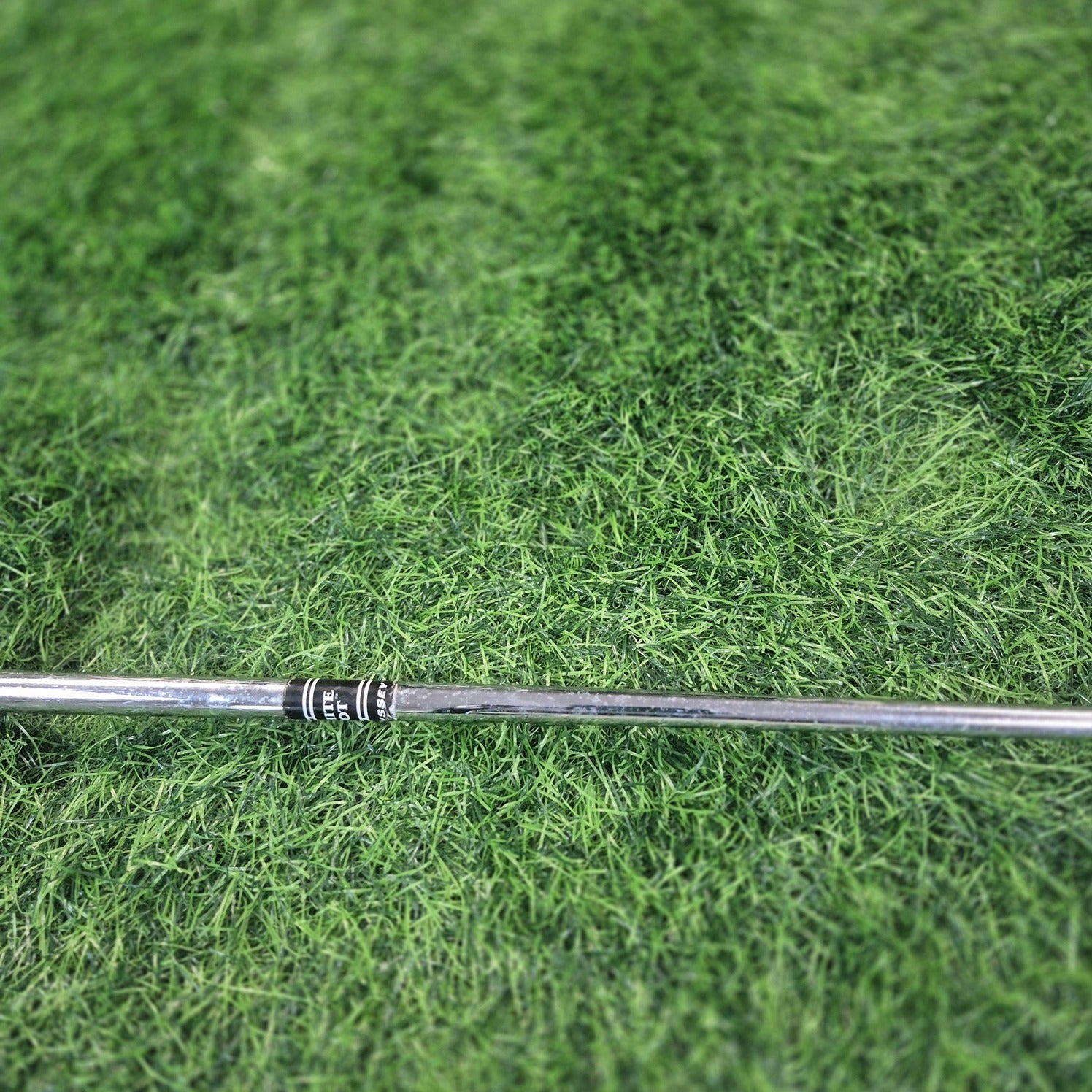 Odyssey Putter / White Hot 2-ball / 35"