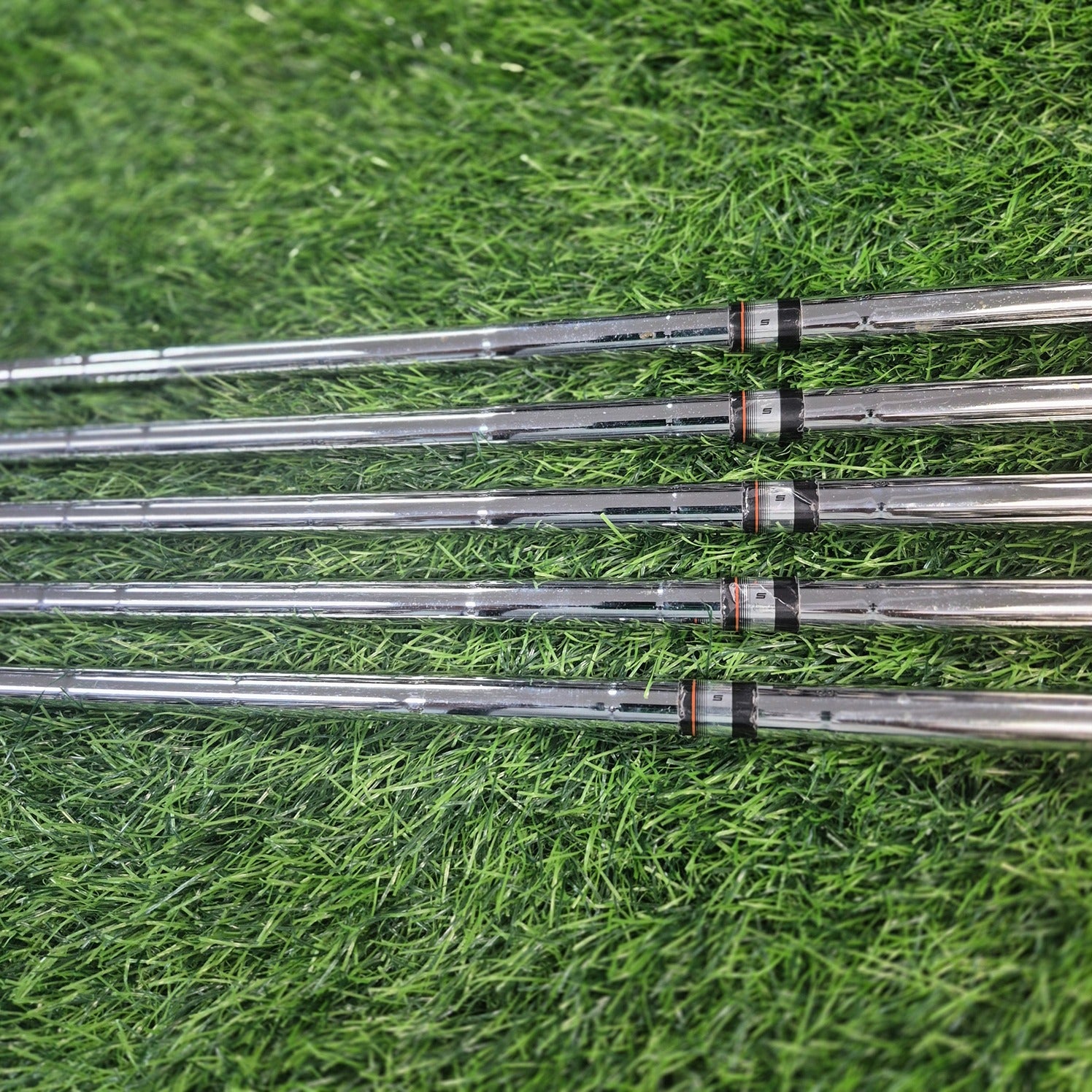 COBRA Iron Set / KING F7 / 5 pcs (One Length) / R