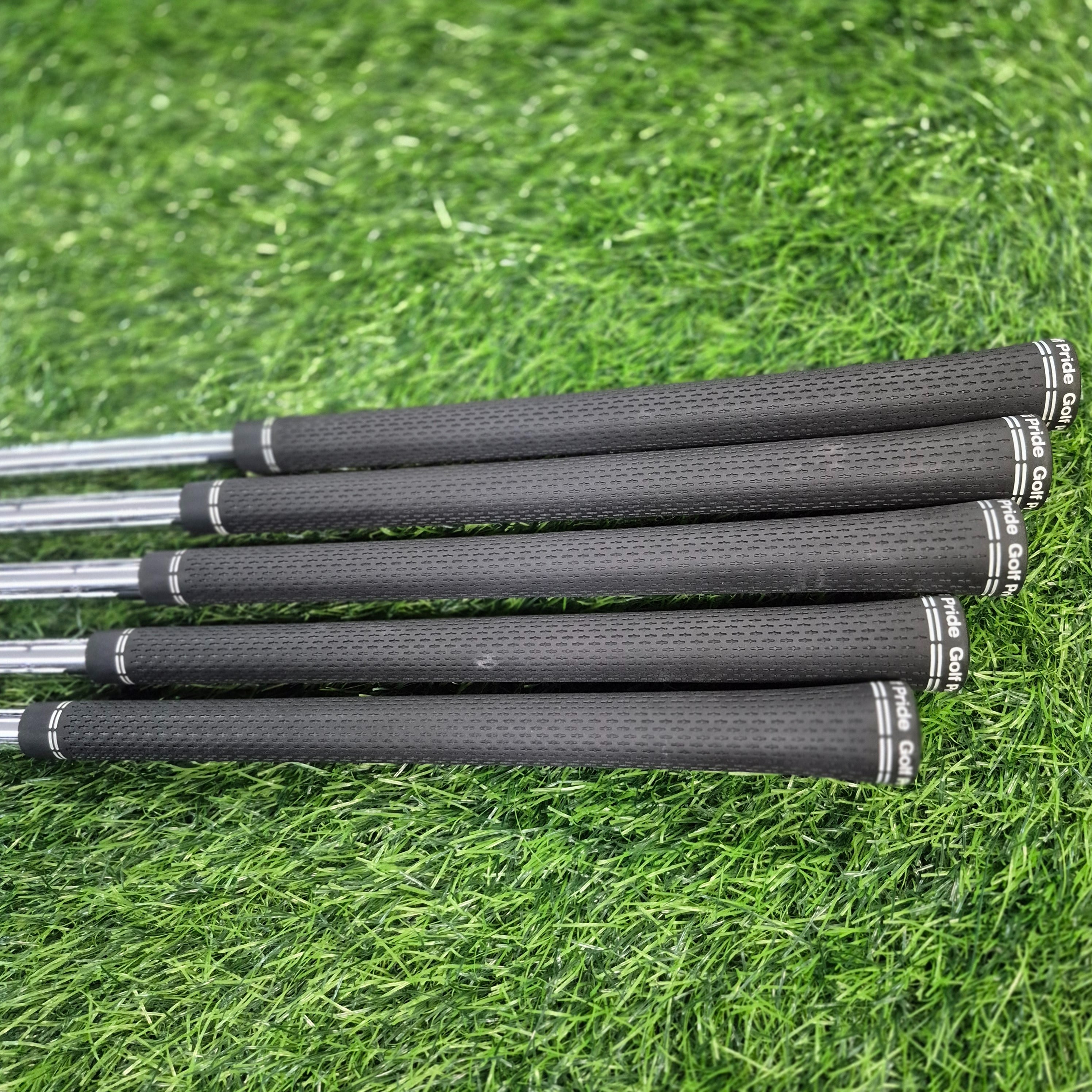 Titleist Iron Set / T300 / 5pcs / S