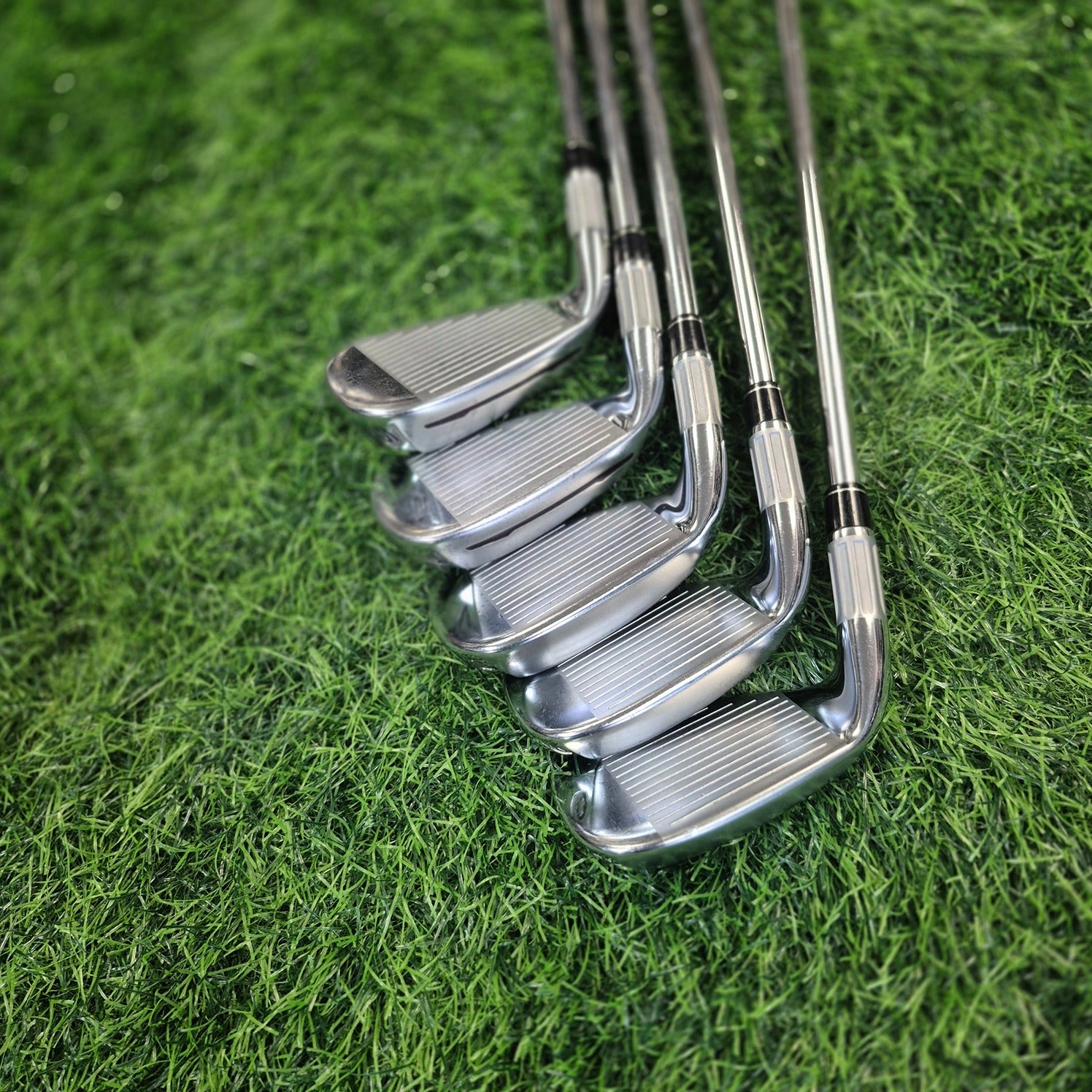 TaylorMade Iron Set / M2 / 5pcs / R
