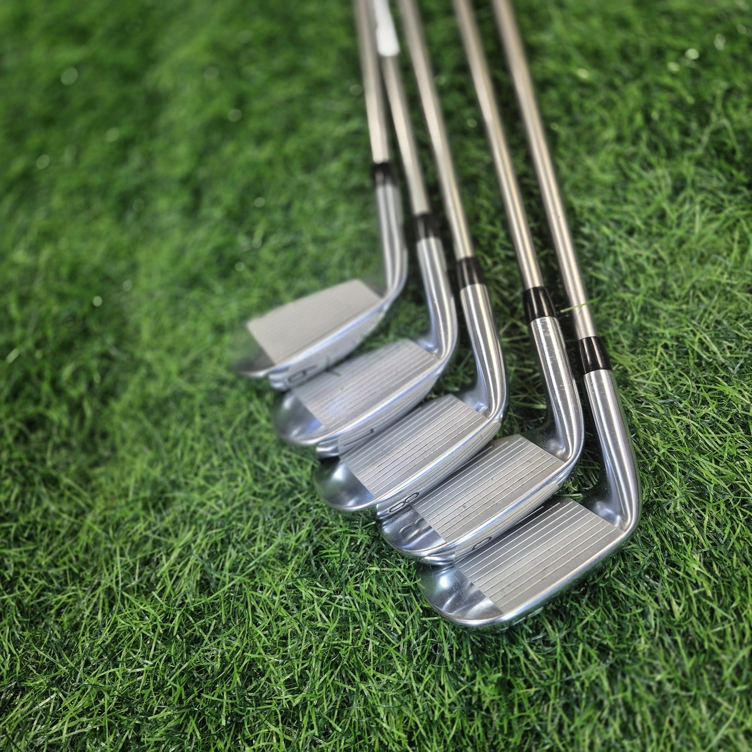 Titleist Iron Set / T200 / 5pcs / R