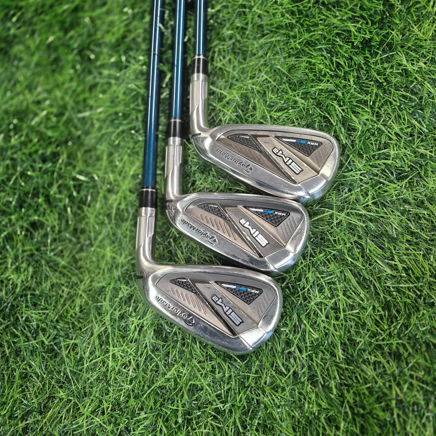 TaylorMade Iron Set / SIM2 Max / 5pcs / R