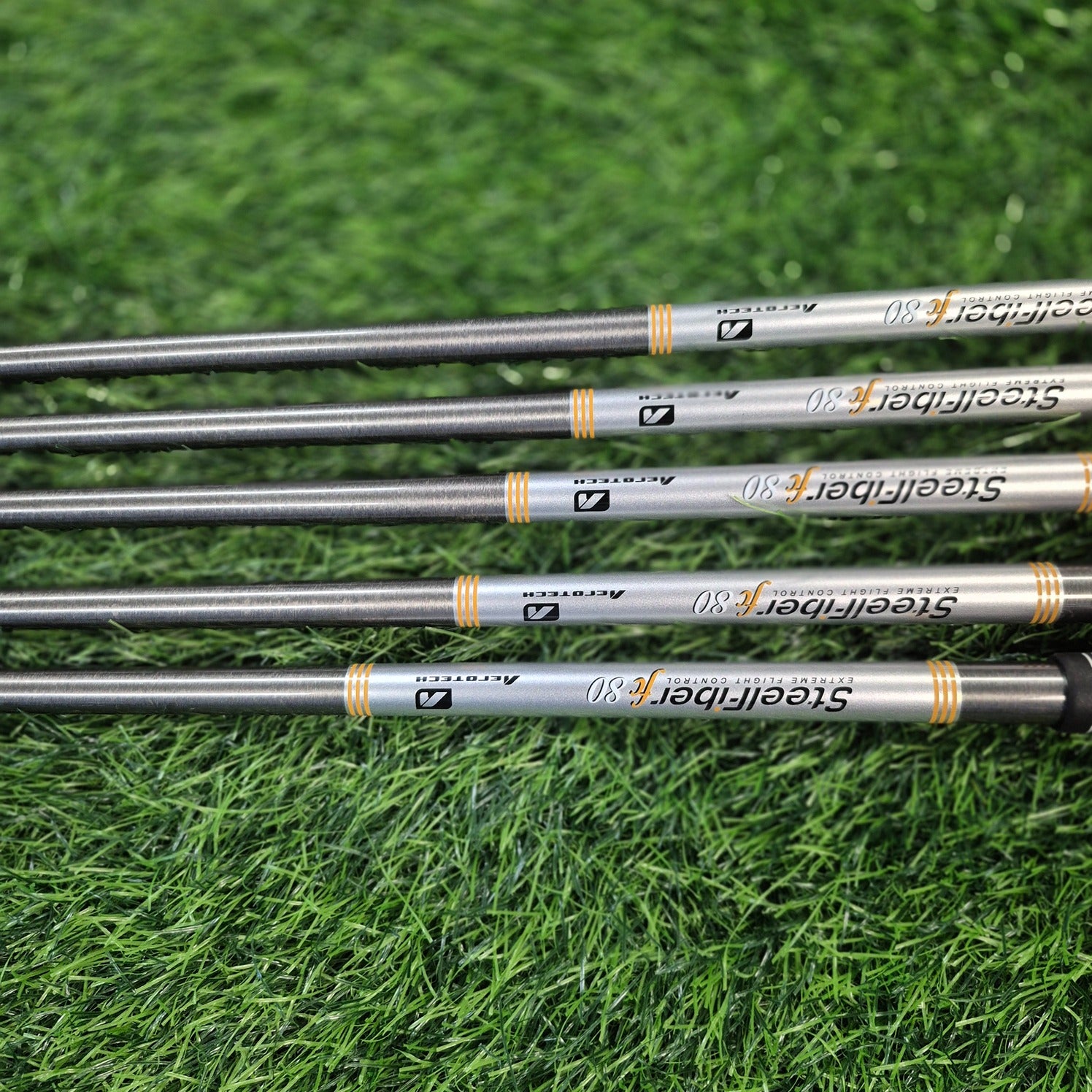 Bridgestone Iron Set / 213 HF Forged / 5 pcs / R