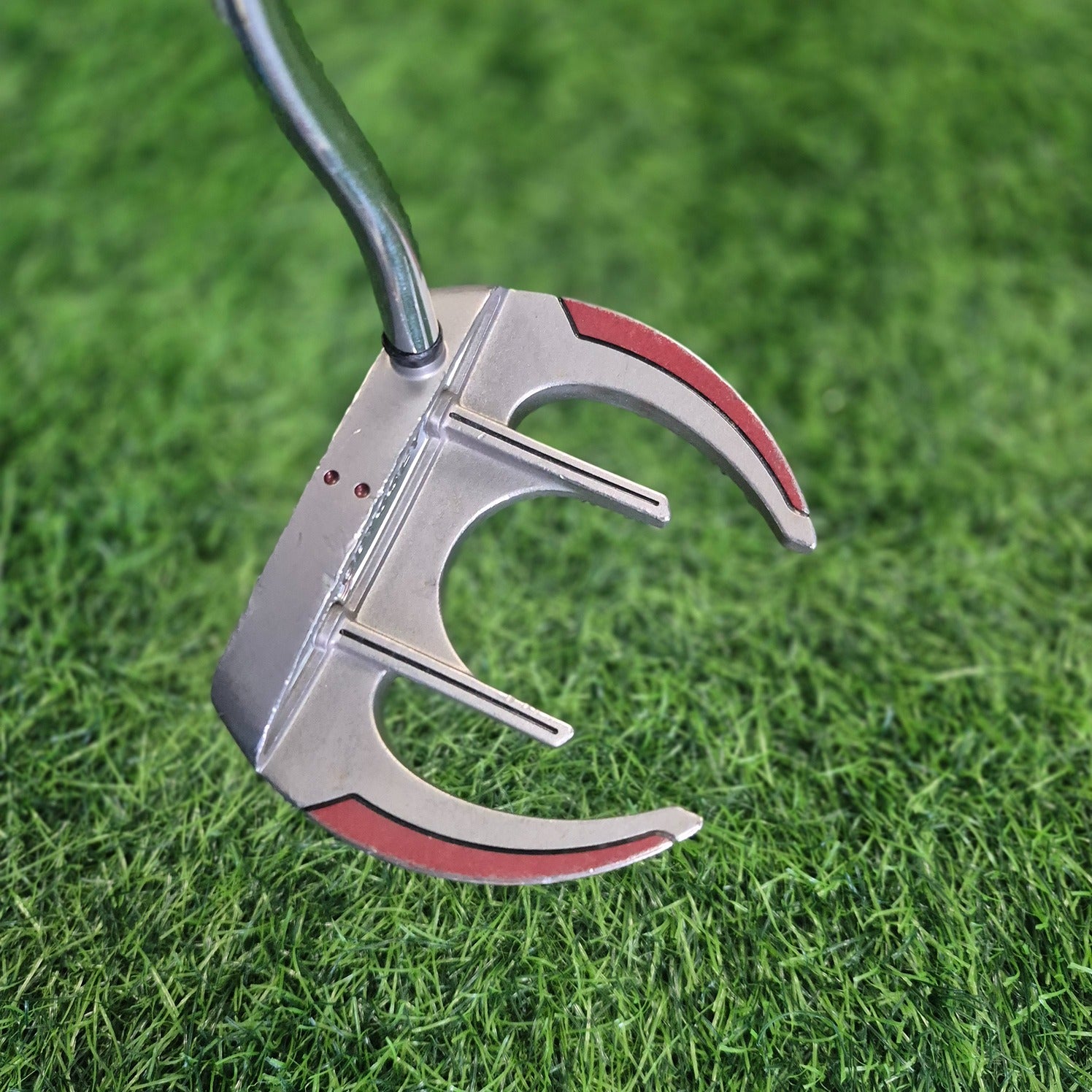 Odyssey Putter / WHITE HOT XG SABERTOOTH / 34" / Lefty