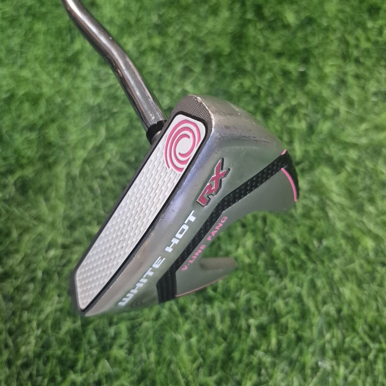 Odyssey Putter / WHITE HOT RX V-LINE FANG / 32" / Women