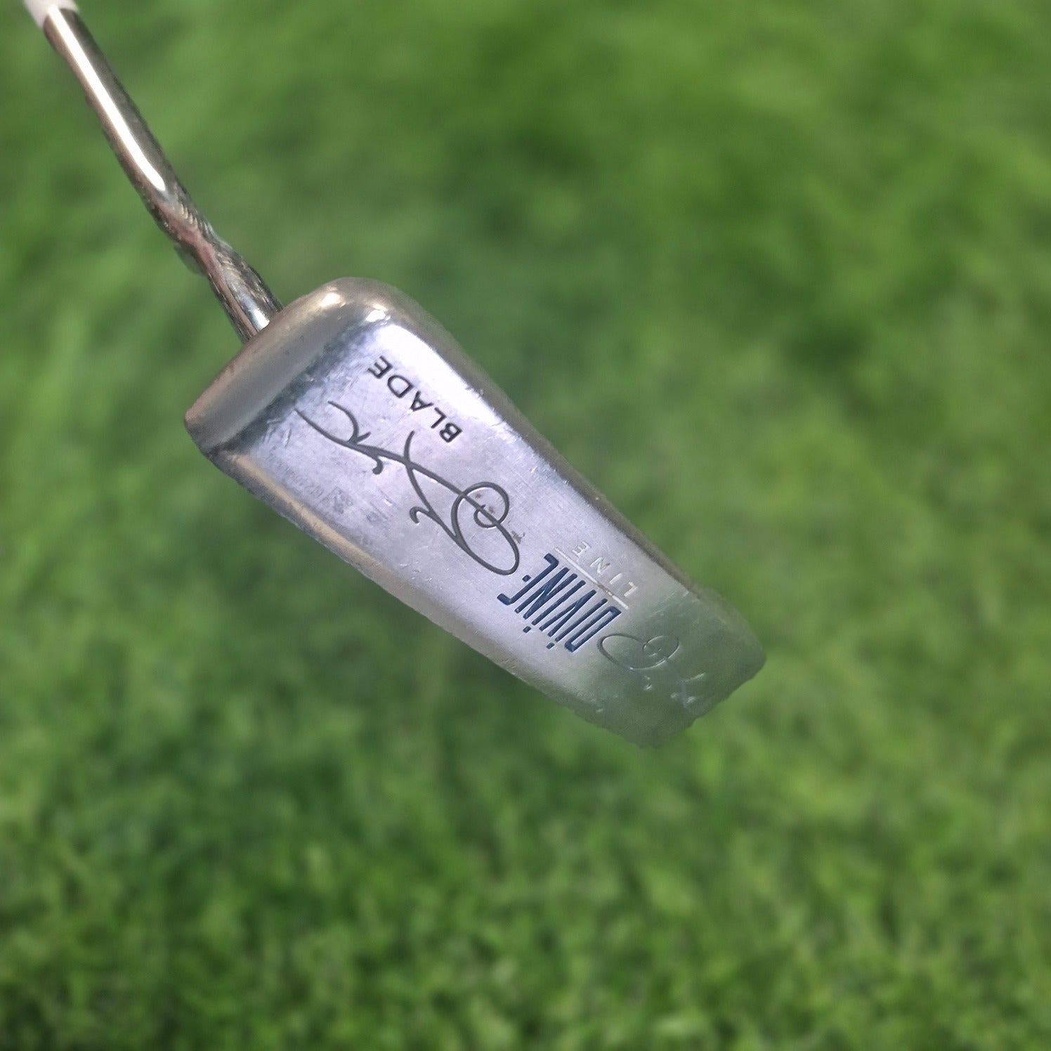 Odyssey Putter / DIVINE LINE BLADE / 32 " / Women