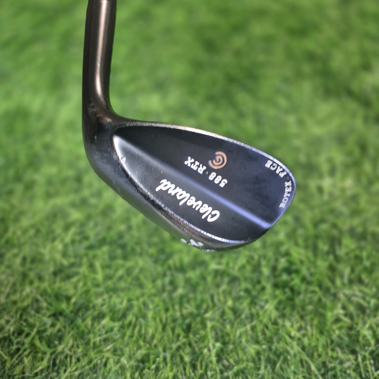Cleveland Wedge / 588 RTX Black Pearl / 56.0