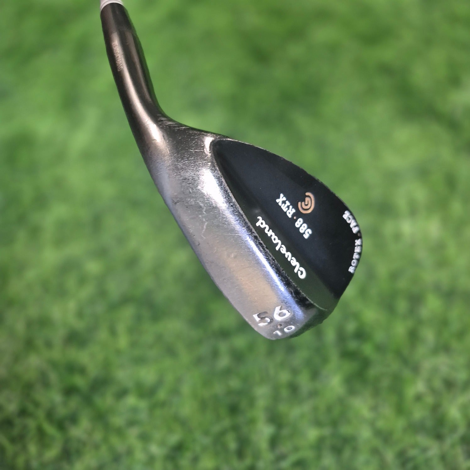Cleveland Wedge / 588 RTX Black Pearl / 56.0